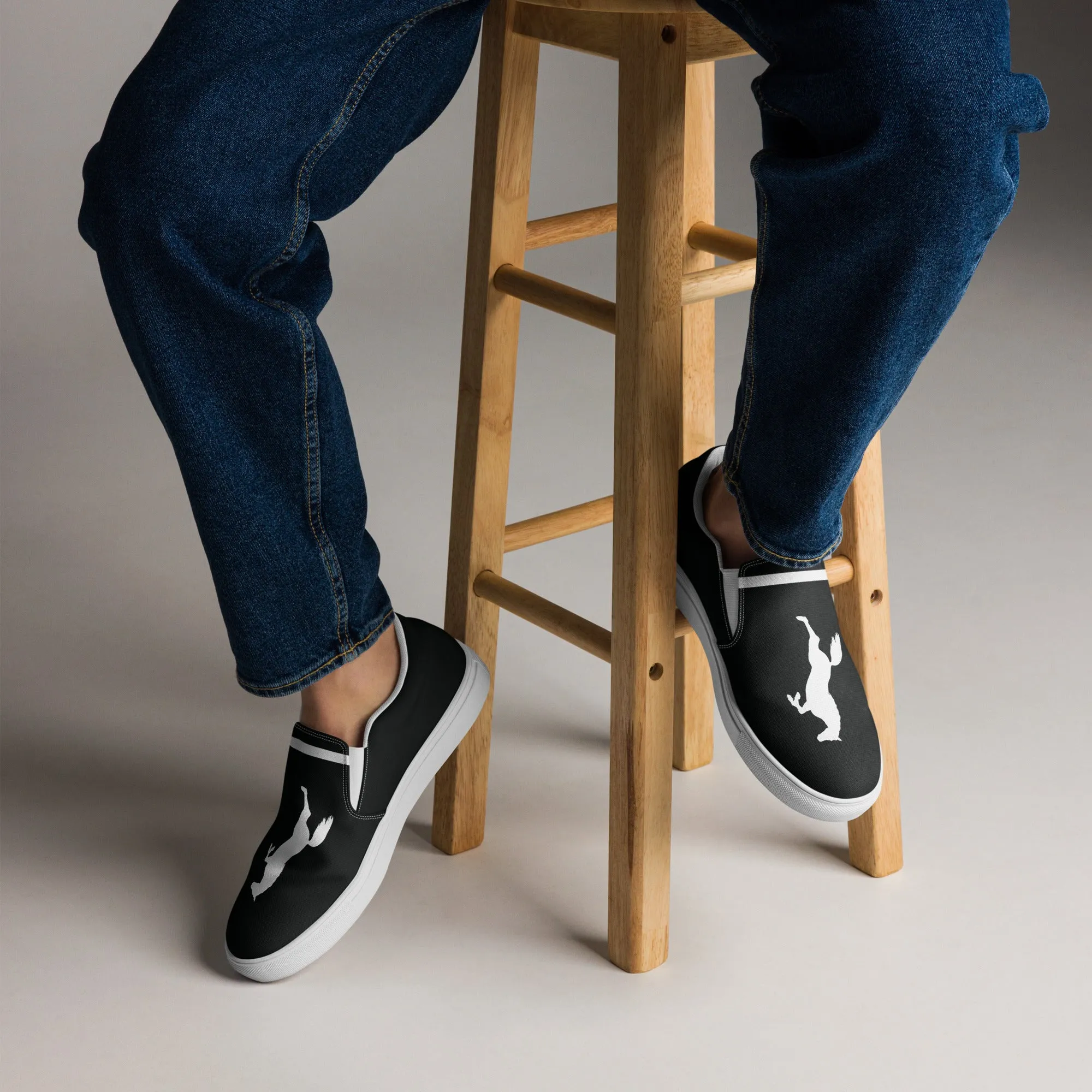 ELEVATE Men’s Slip-On Canvas Shoes (Black)