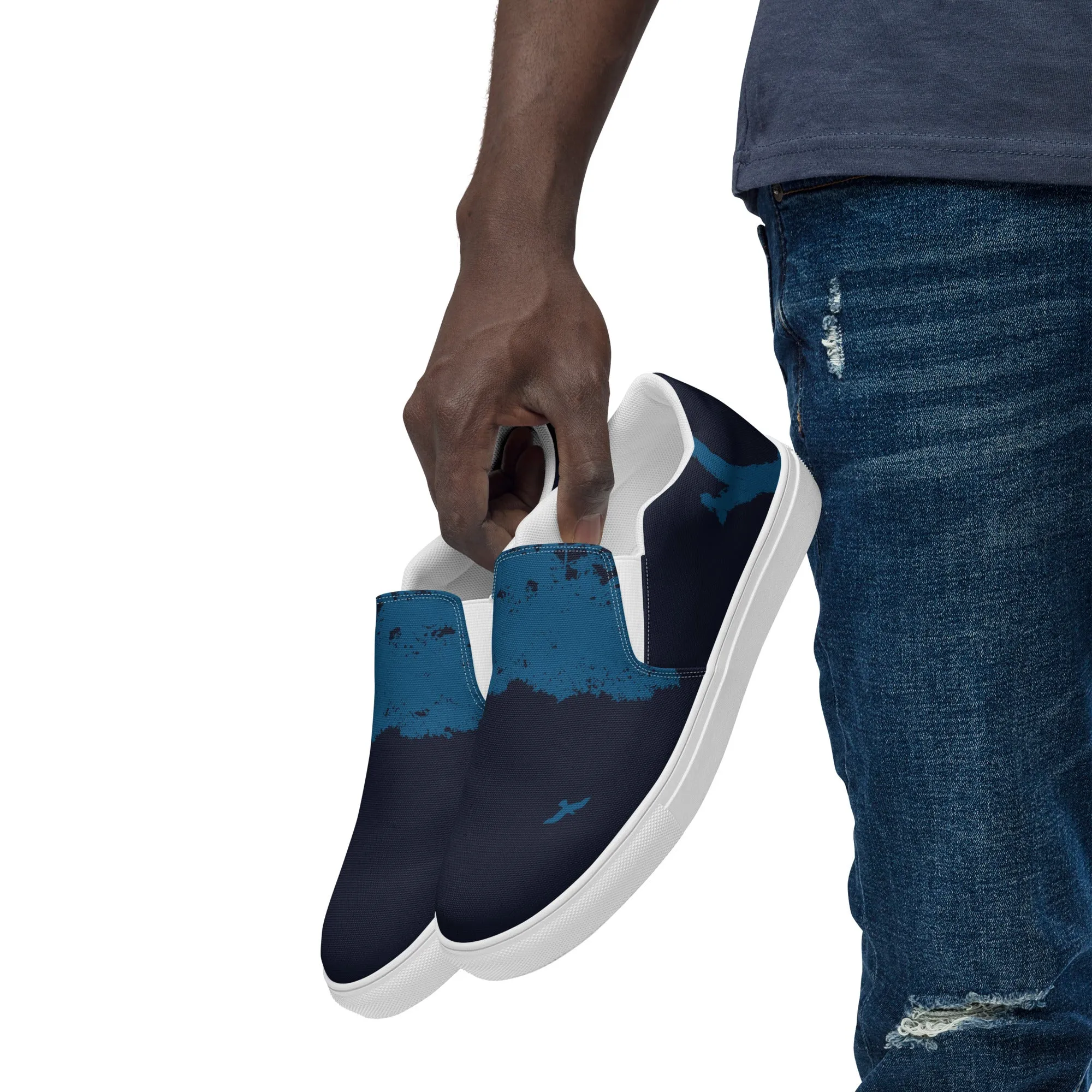 FAMILY Men’s Slip-On Canvas Shoes