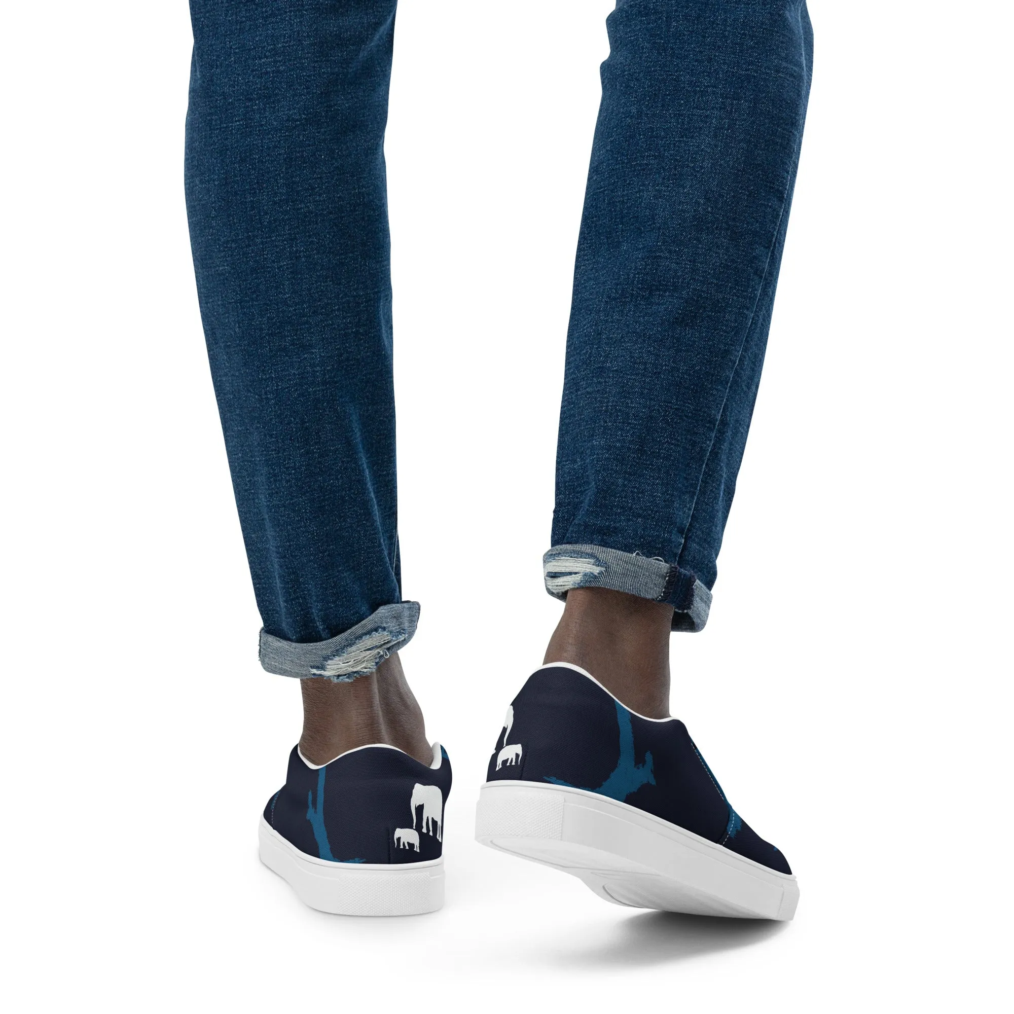 FAMILY Men’s Slip-On Canvas Shoes