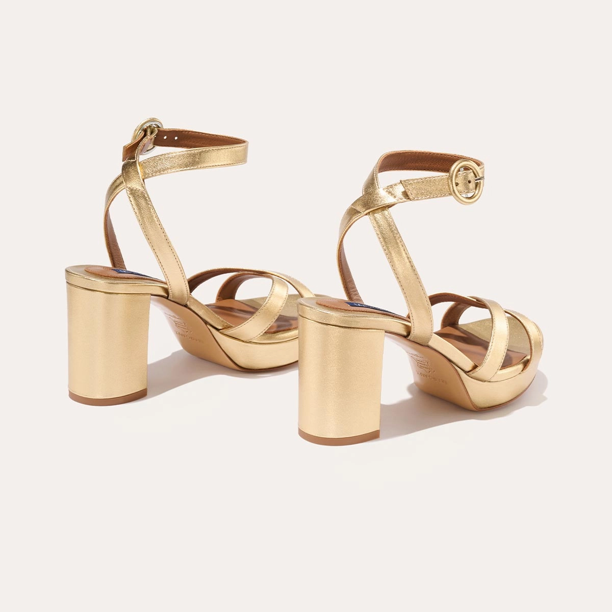 Chic Walk Insole Cushion The Platform Sandal - Gold Nappa