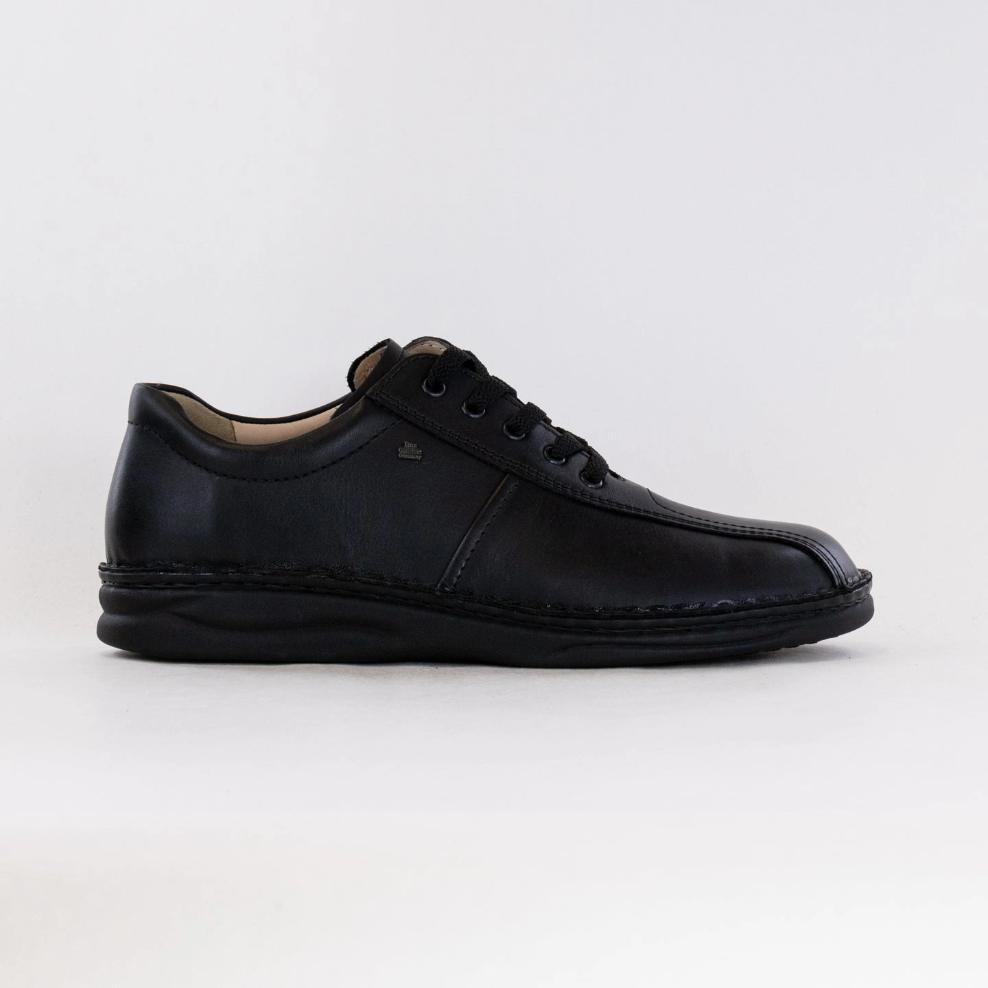 Finn Comfort Dijon (Men's) - Black Leather Clean Line High Top Design