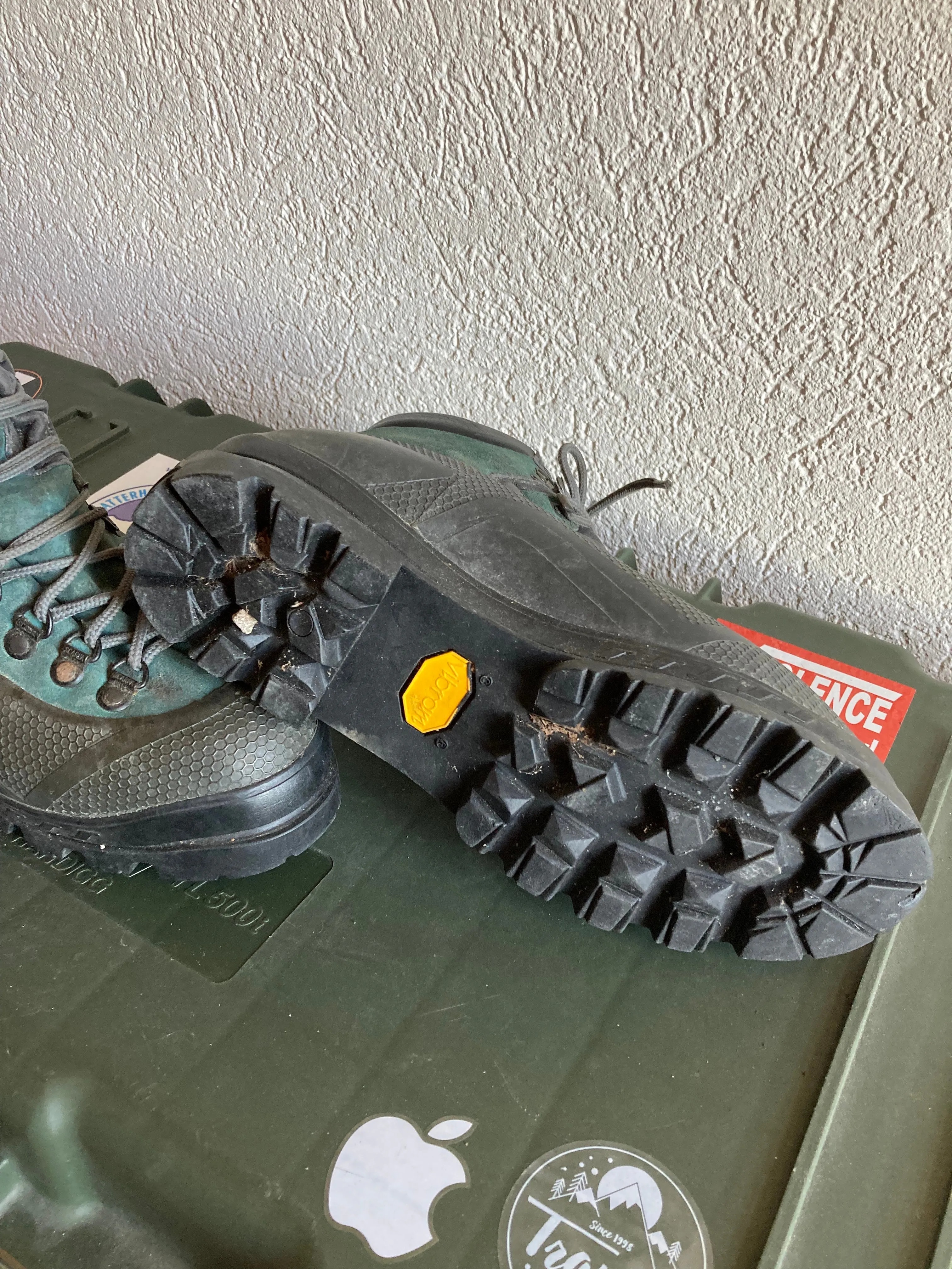 Footwear, Scarpa Mountaineering Boots, 42.5 (Used)