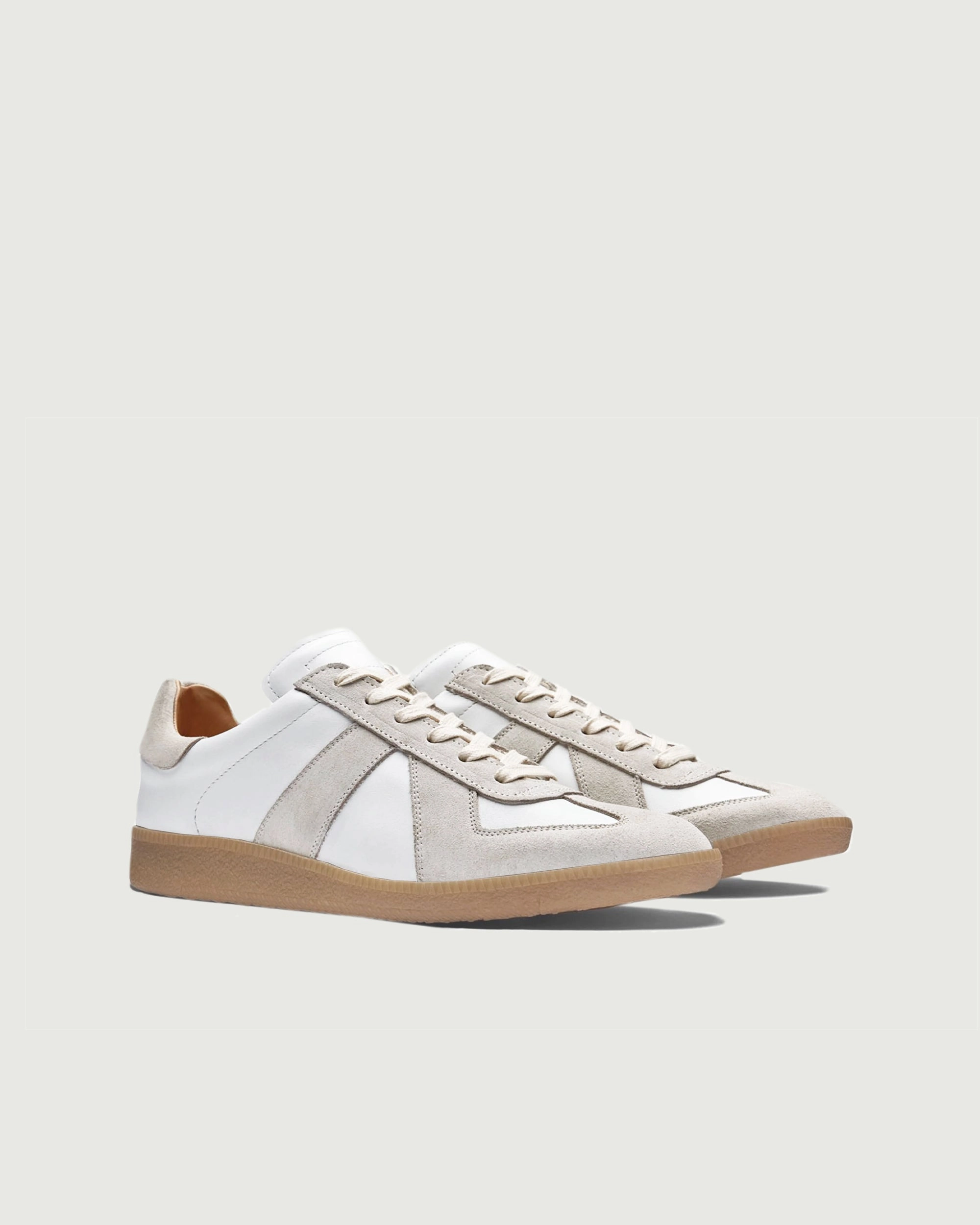 GAT | White Streamlined grip