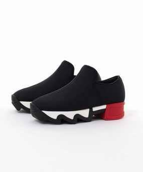 Geometric Design Wes I Black Red Low Top Sneaker Wes I Black Red Low Top Sneaker Soft Orthotic Insole Lace Lock Mechanism