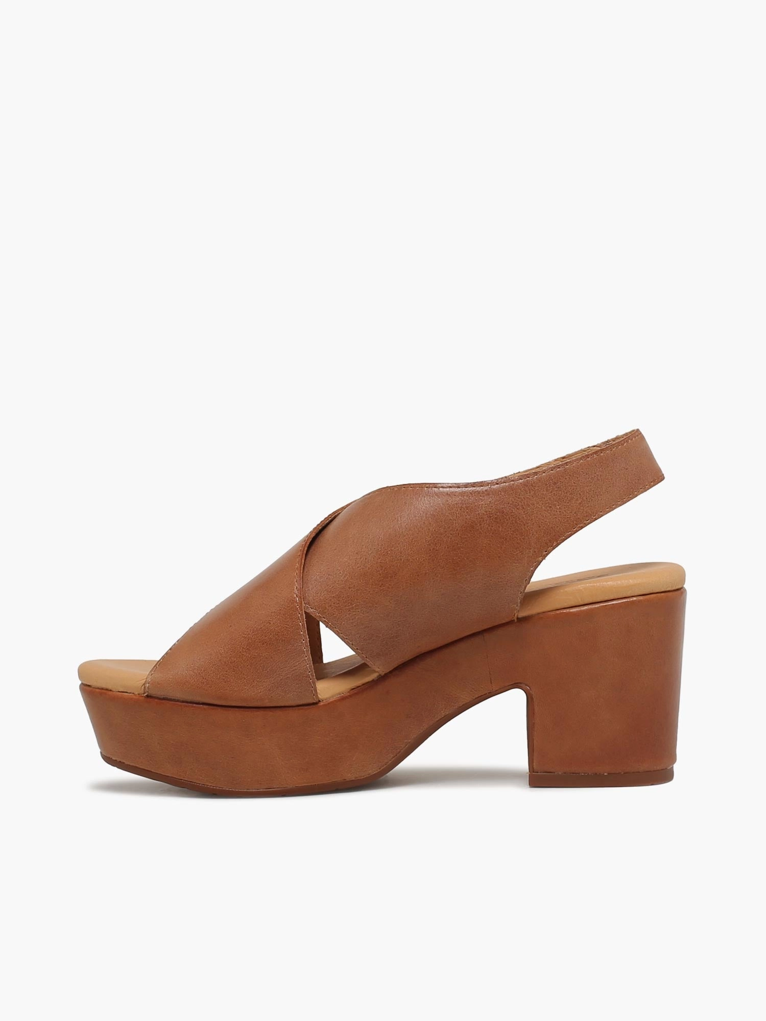 Glendera Camel Leather Slim Profile Sporty Beach Shoes