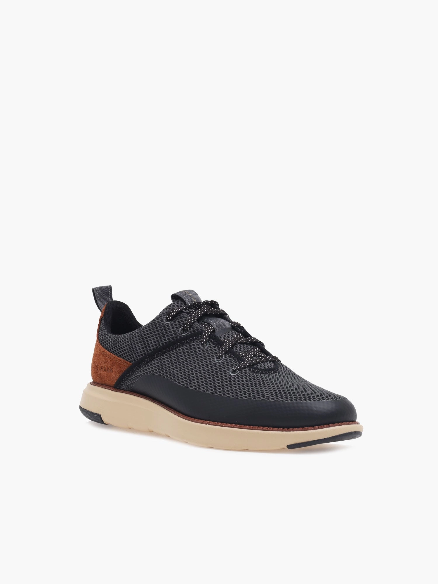 Grand Atlantic Sneaker C34651 Blk Magnet Feet Relief Synthetic Leather Panels