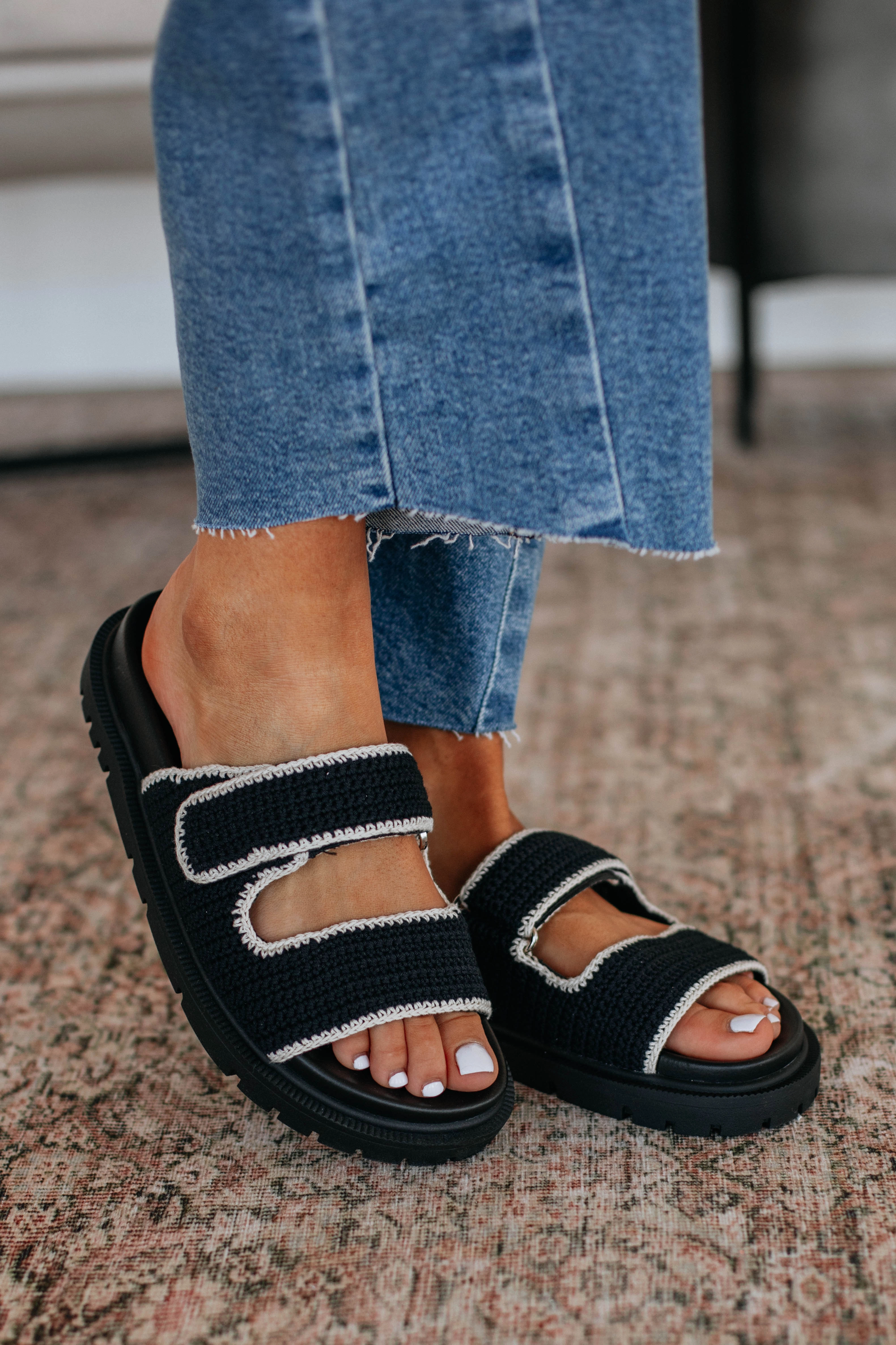 Headed Your Way Sandals - Black Autumn Tone Yoga Base