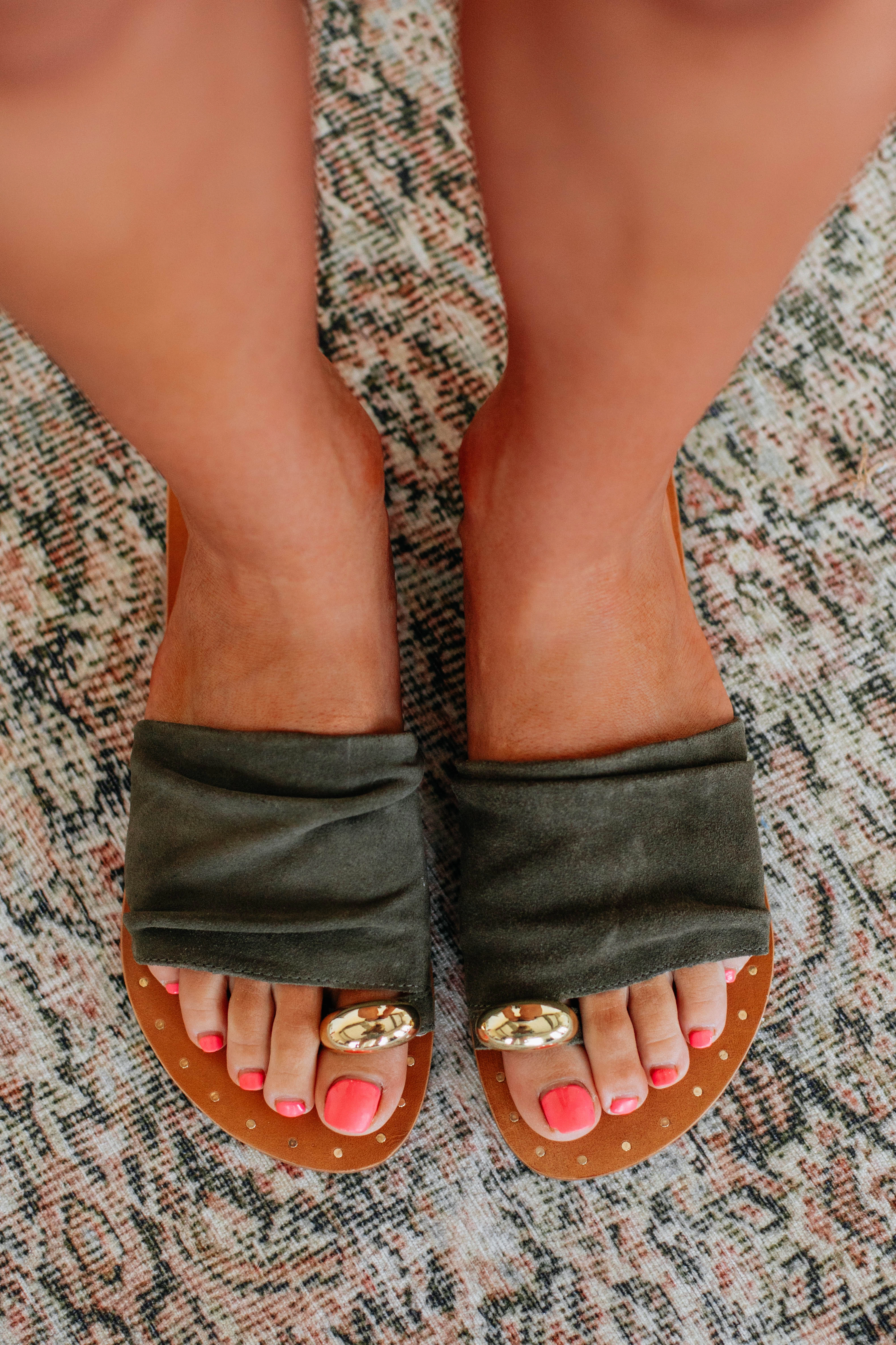 Keep It Current Sandals - Moss Desert Run Roomy Toe Box