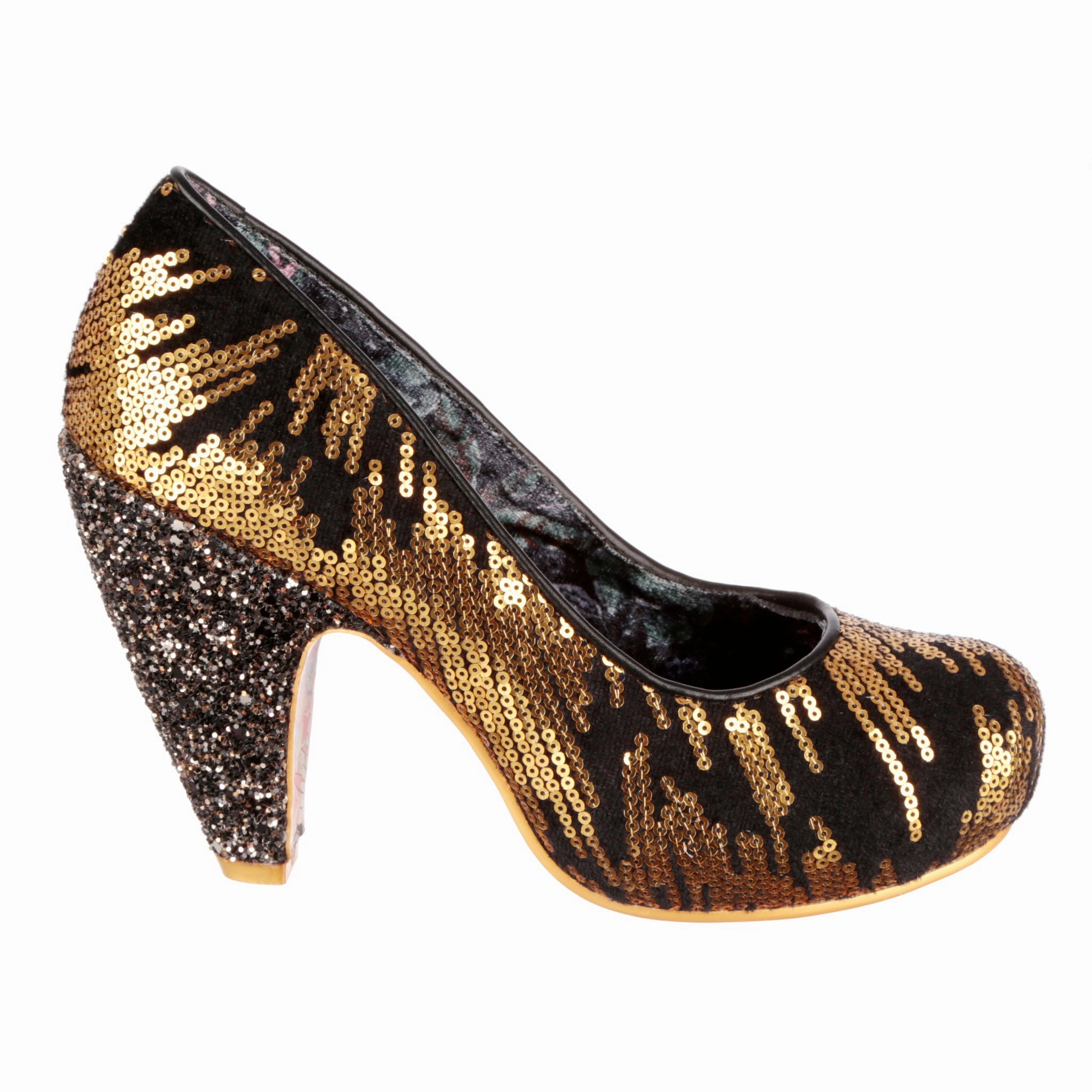 Standout Look Night Glow In For The Thrill