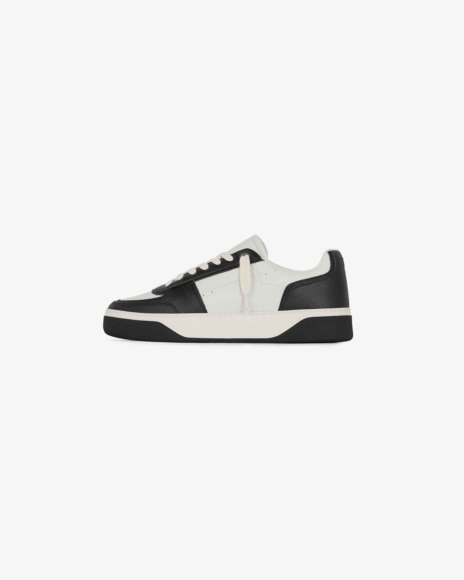 Tailored ease Padded Ankle Support Initial Sneaker - Leather - Black Vintage White