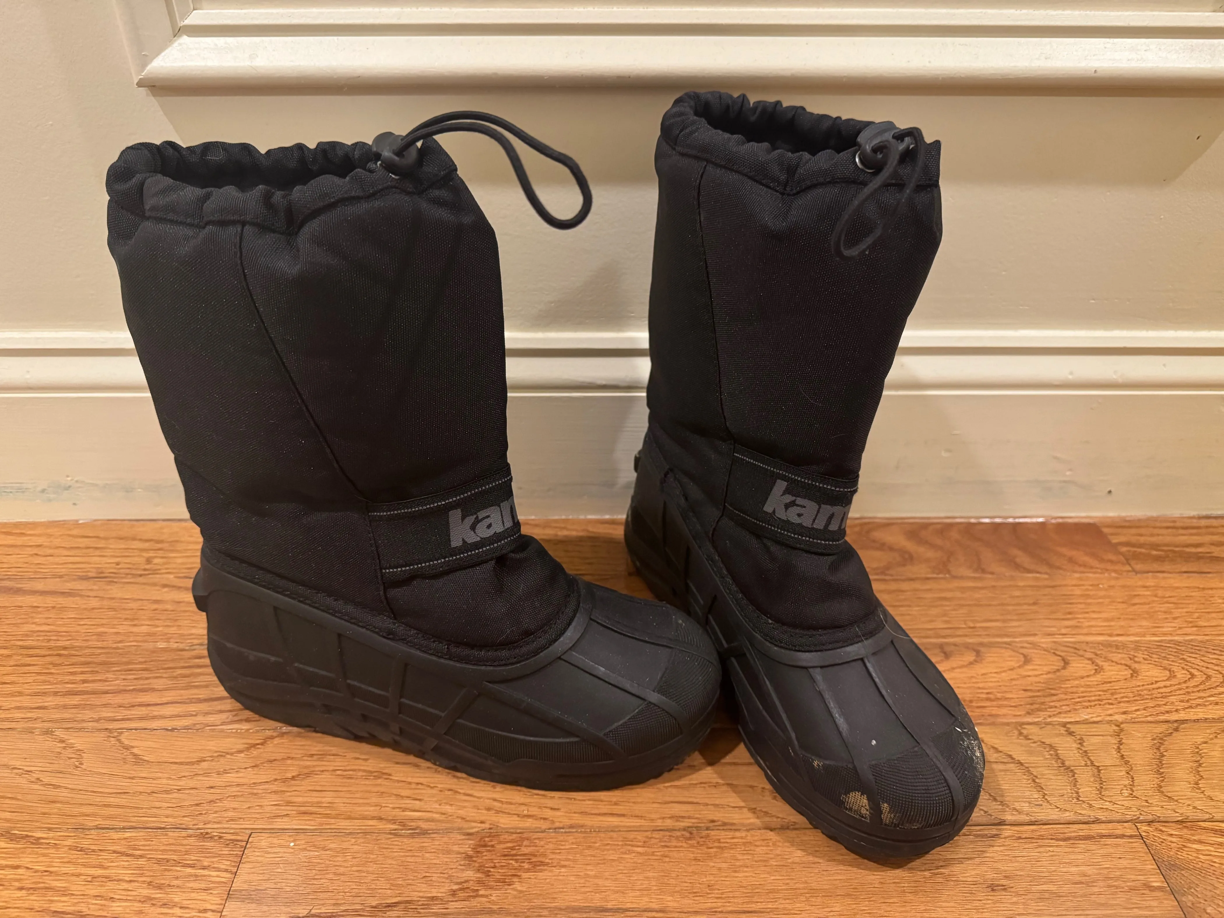 Kamik Snow Boots  - size Shoes:  6 & 6.5 (Big Kid)