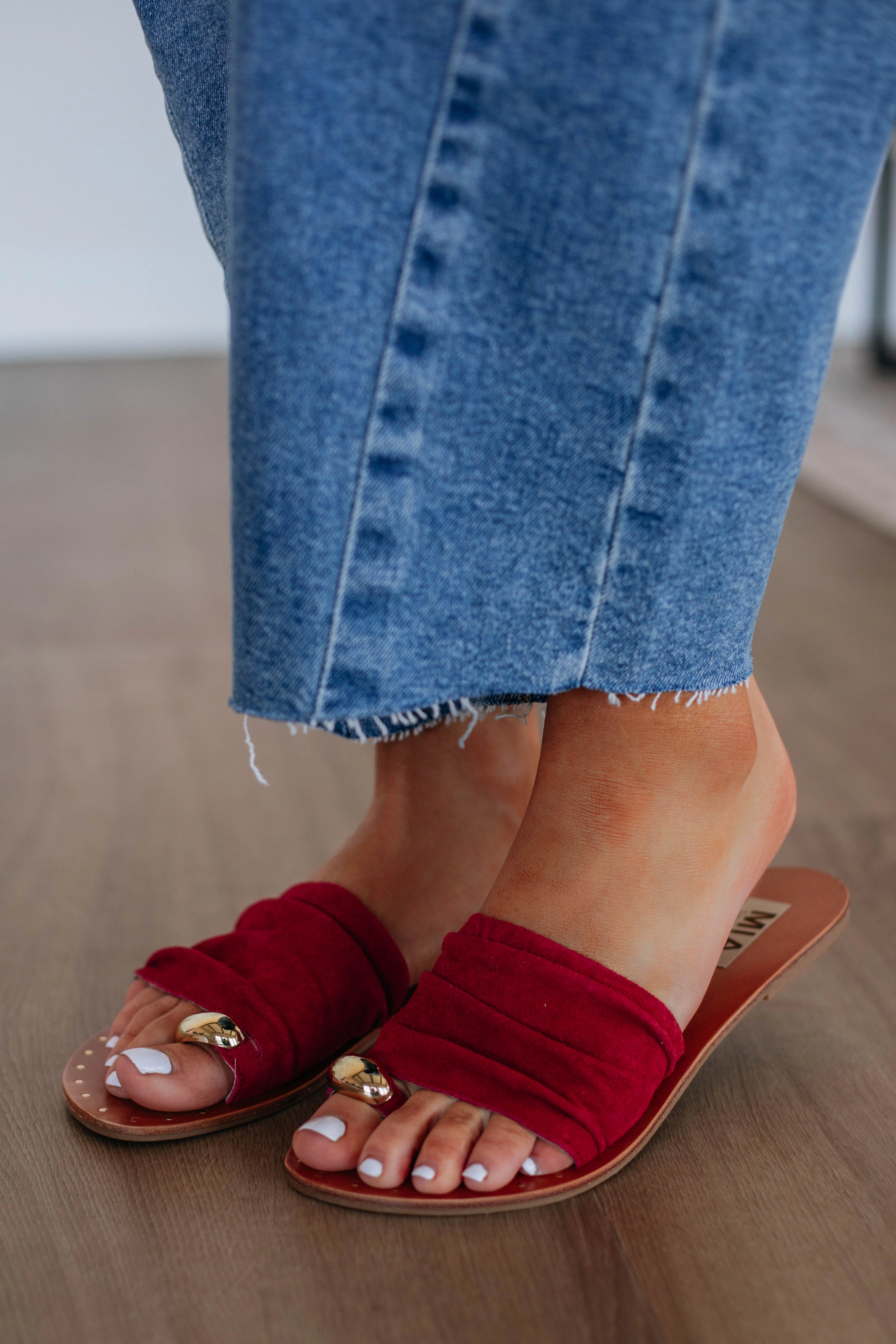 Padded collar Stretch Fabric Travel Light Keep It Current Sandals - Sangria