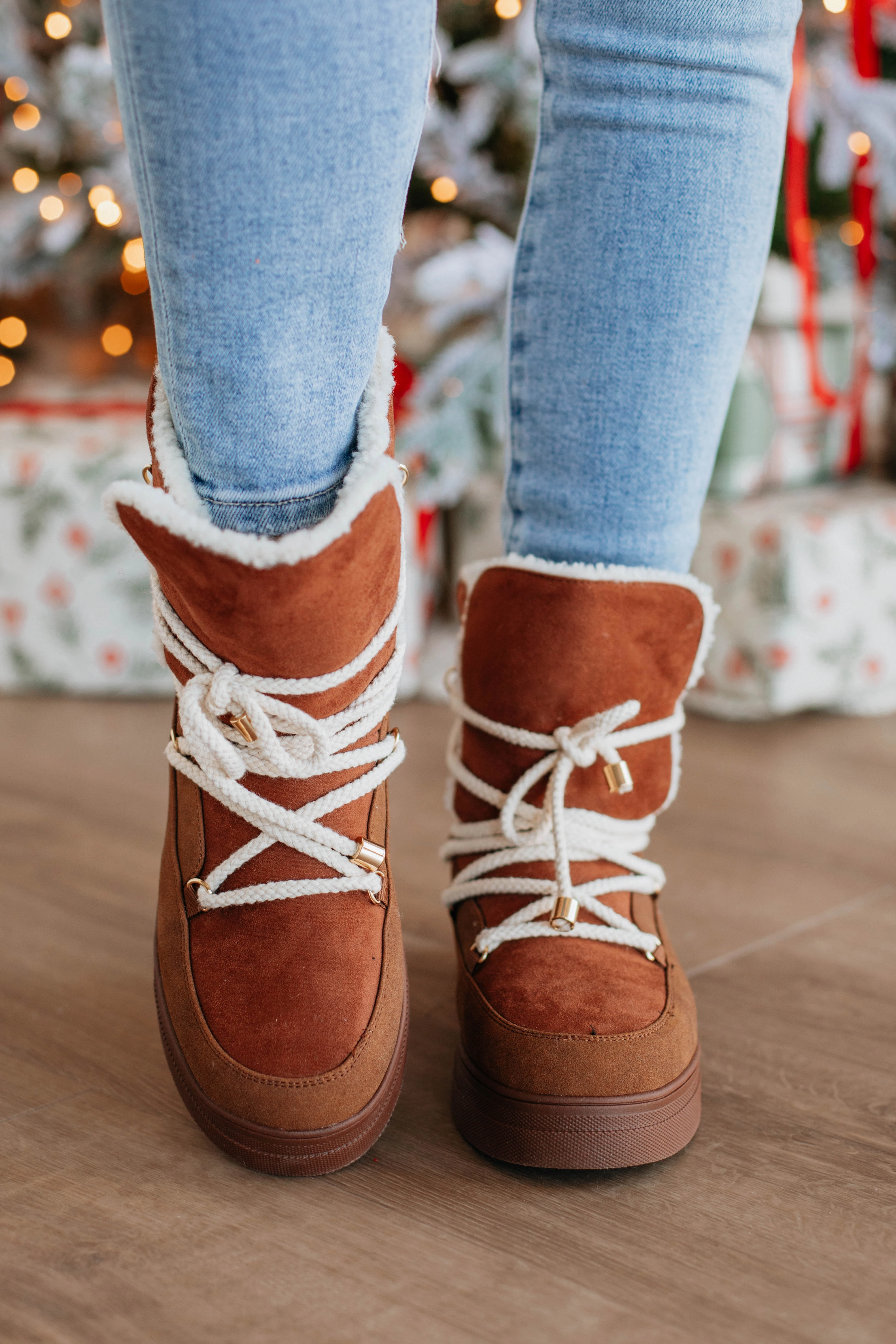 Moisture Wicking Lining Year long Keep Me Toasty Boots