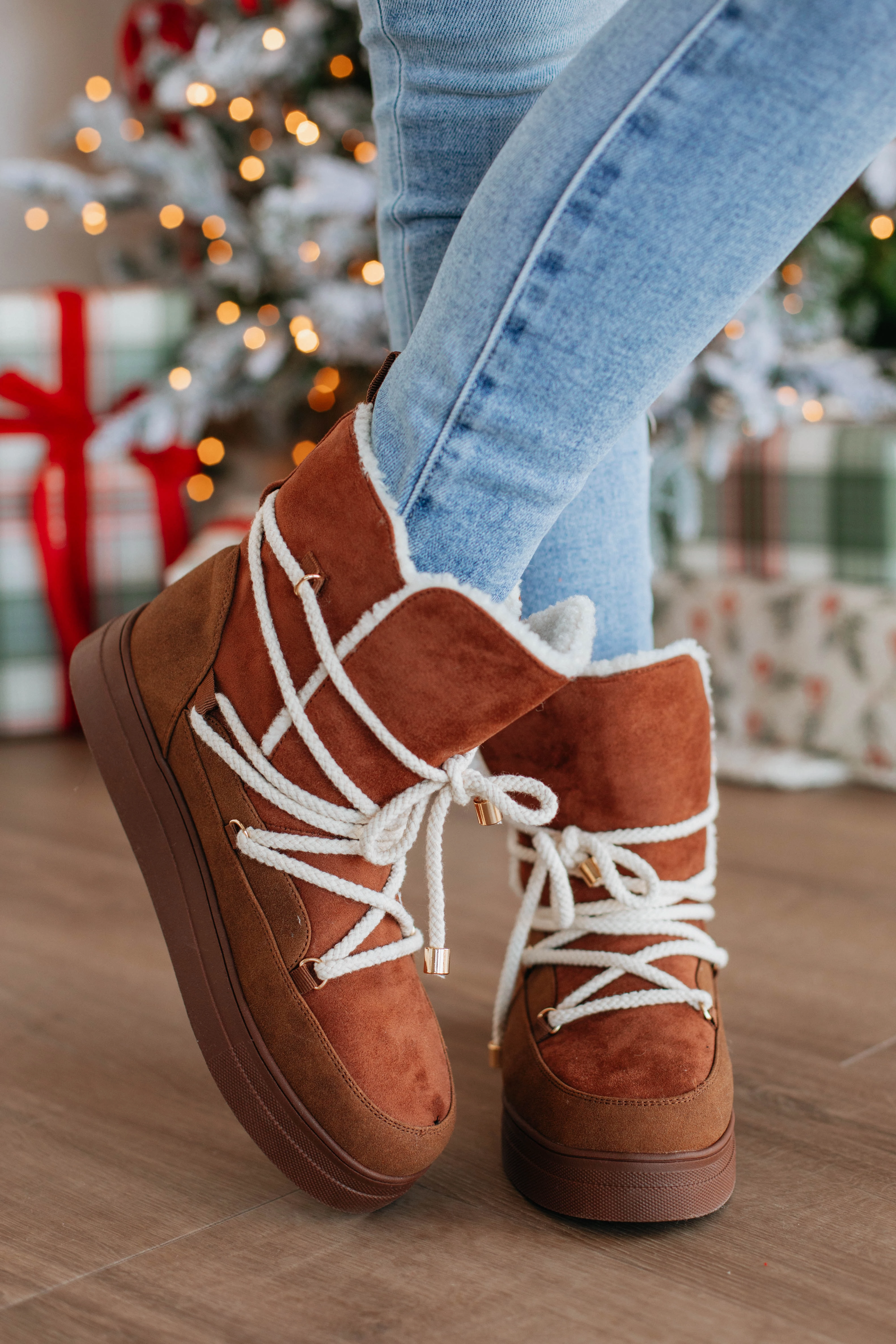 Elastic Sling Forest Mood Keep Me Toasty Boots