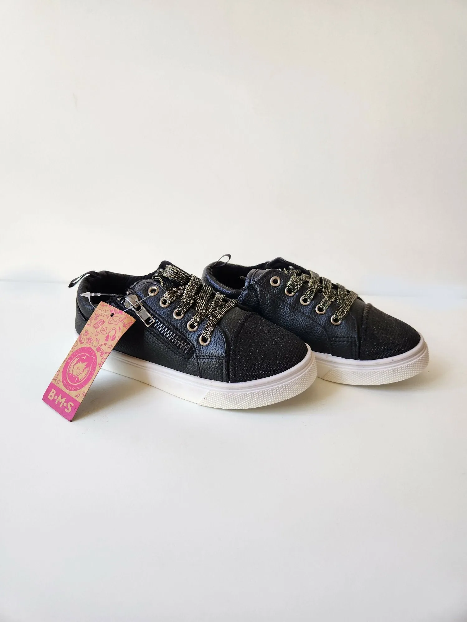 Kids Sneakers - Black