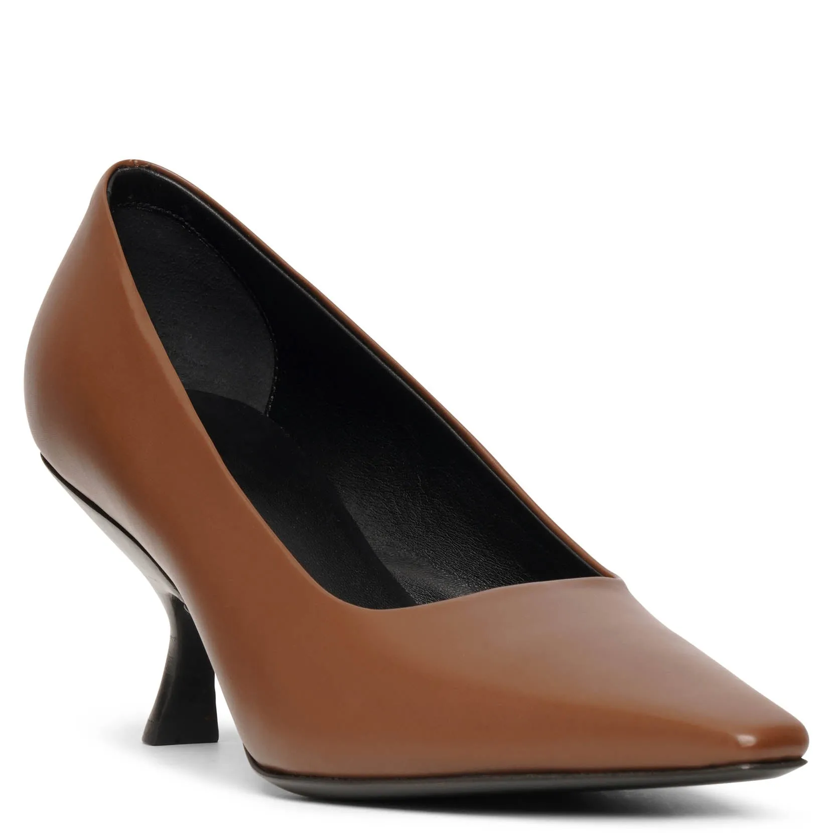 Kitten leather pumps