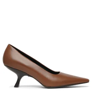 Kitten leather pumps
