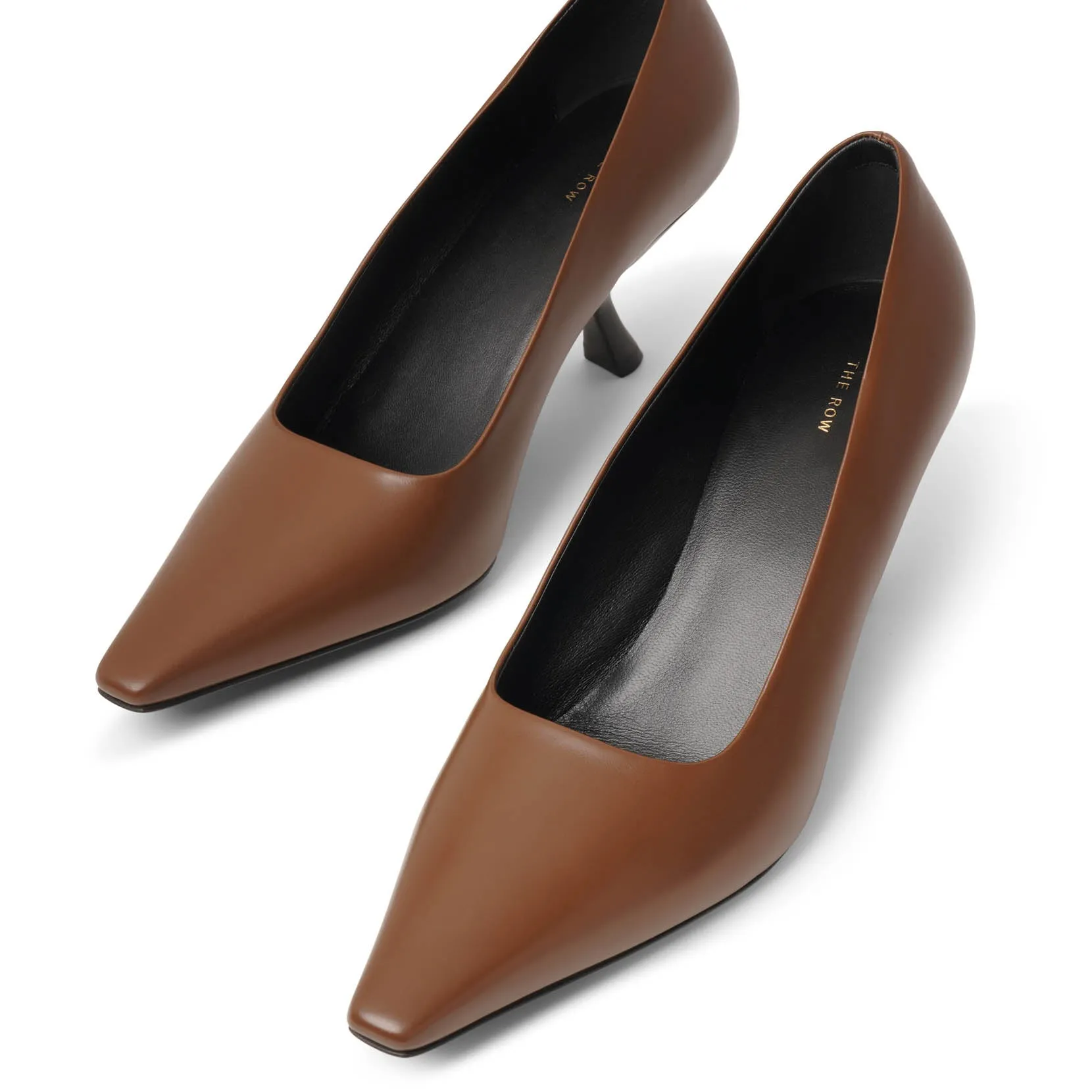 Kitten leather pumps