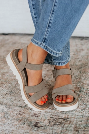 Lace-up What To Expect Sandals What To Expect Sandals Desert Cool Dual Density Foam Layers