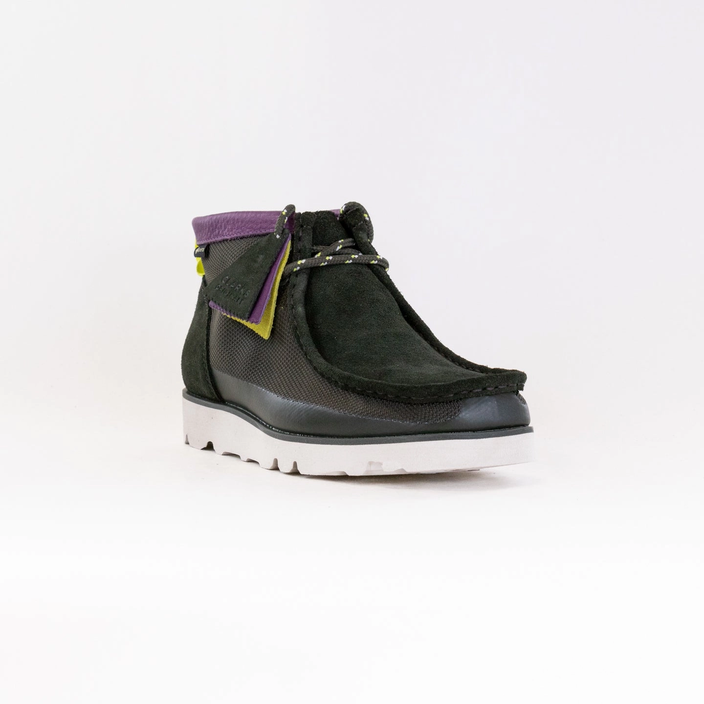 Flat Clarks Originals Wallabee 2.0 Gore-Tex? Waterproof Boot (Men's) - Olive