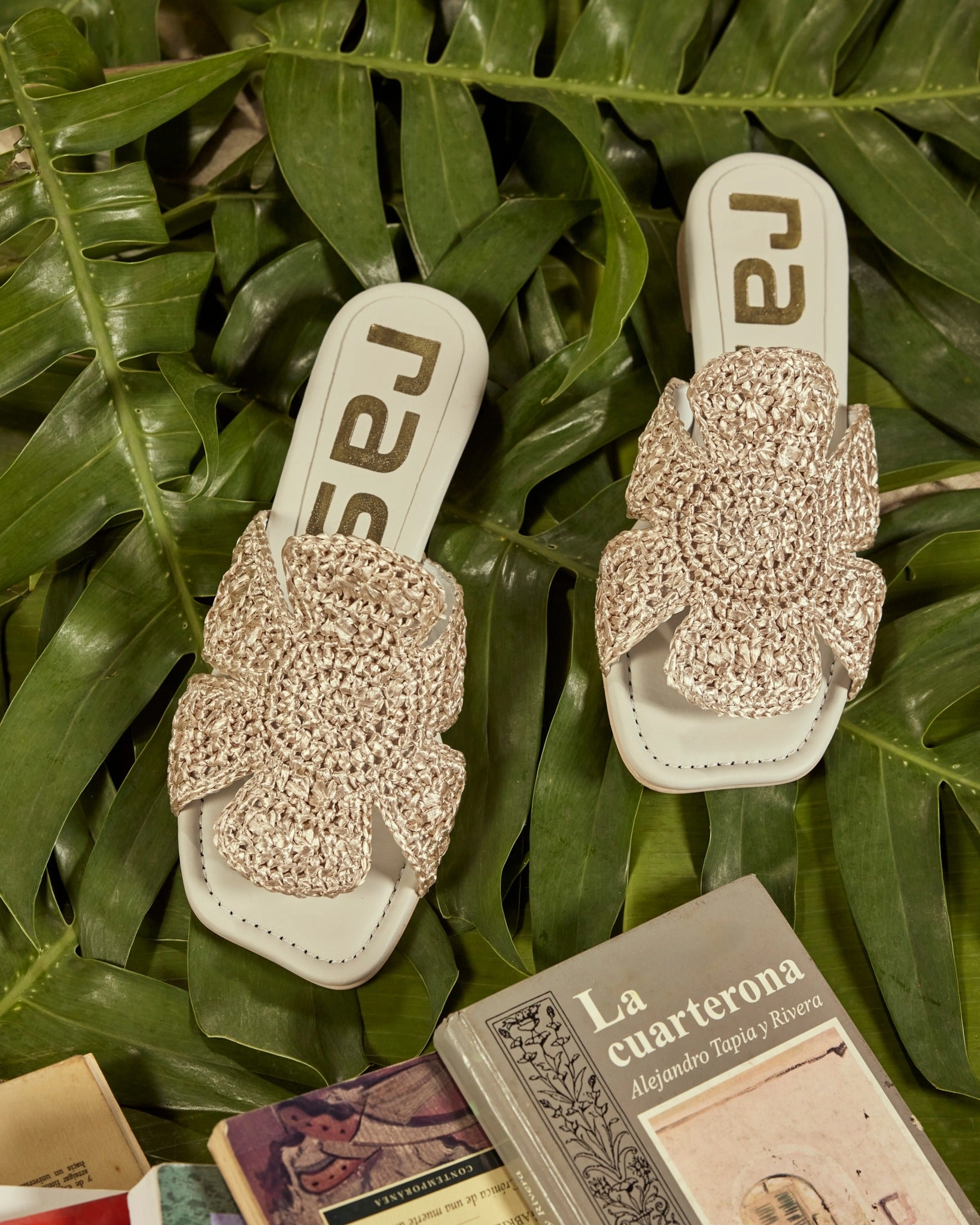 Functional Toe Free 8067 Sand Rafia