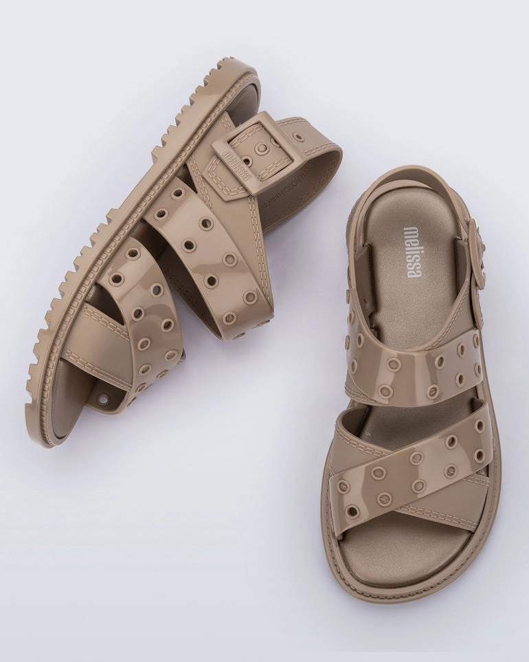Lock Sandal Ad - Beige Cushioned Collar Padding Trendy Summer Shoes