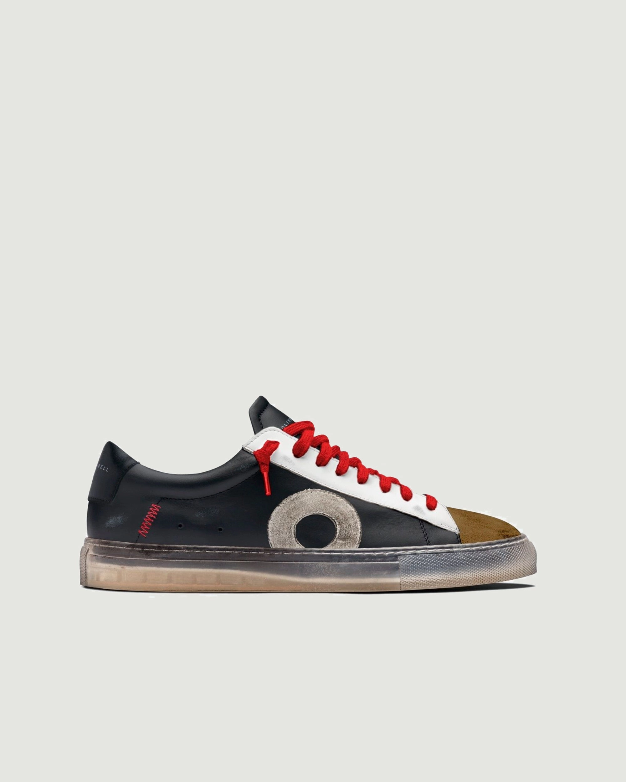 Low 1 | Exotic soccer players' traction Non Marking Soles