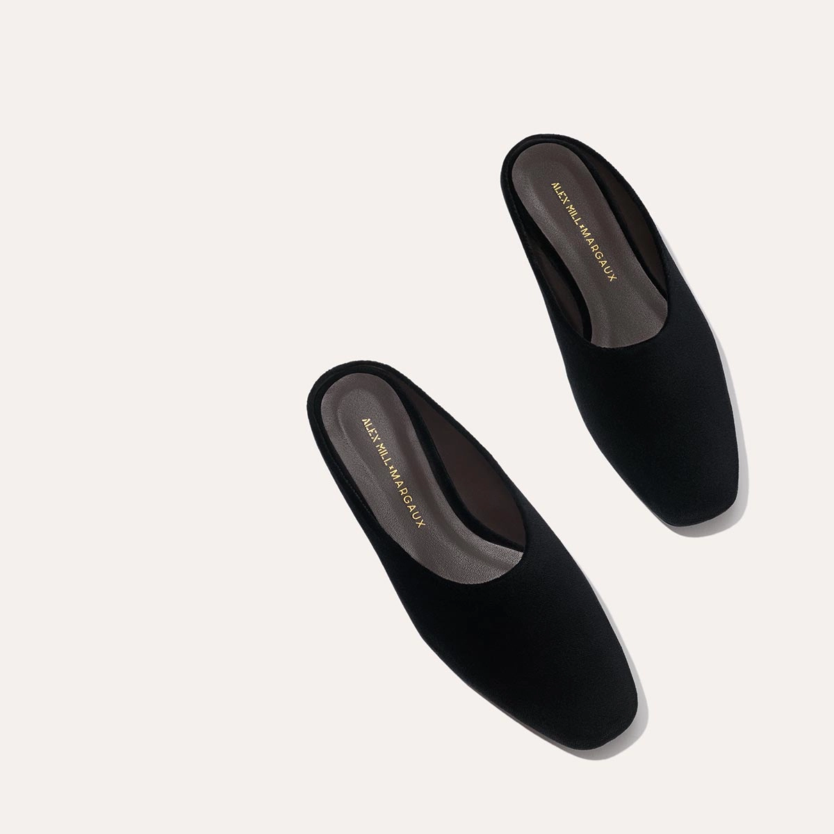 Trail Step Summer Pick Low Profile Cushioning Alex Mill x Margaux: The Clara - Black Velvet