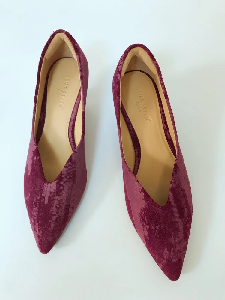 LUXE SEVEN DESIGN KITTEN HEEL COURT SHOES IN RUST VELVET