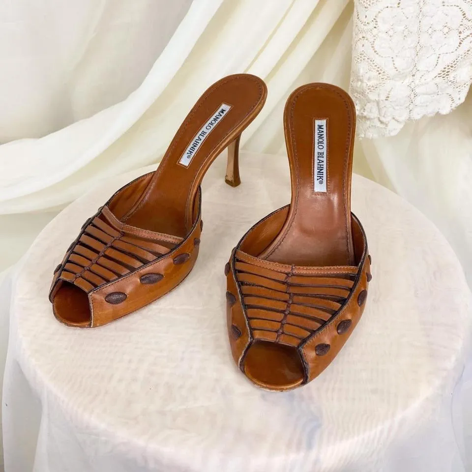 Manolo Blahnik 2000s Mules (9.5)