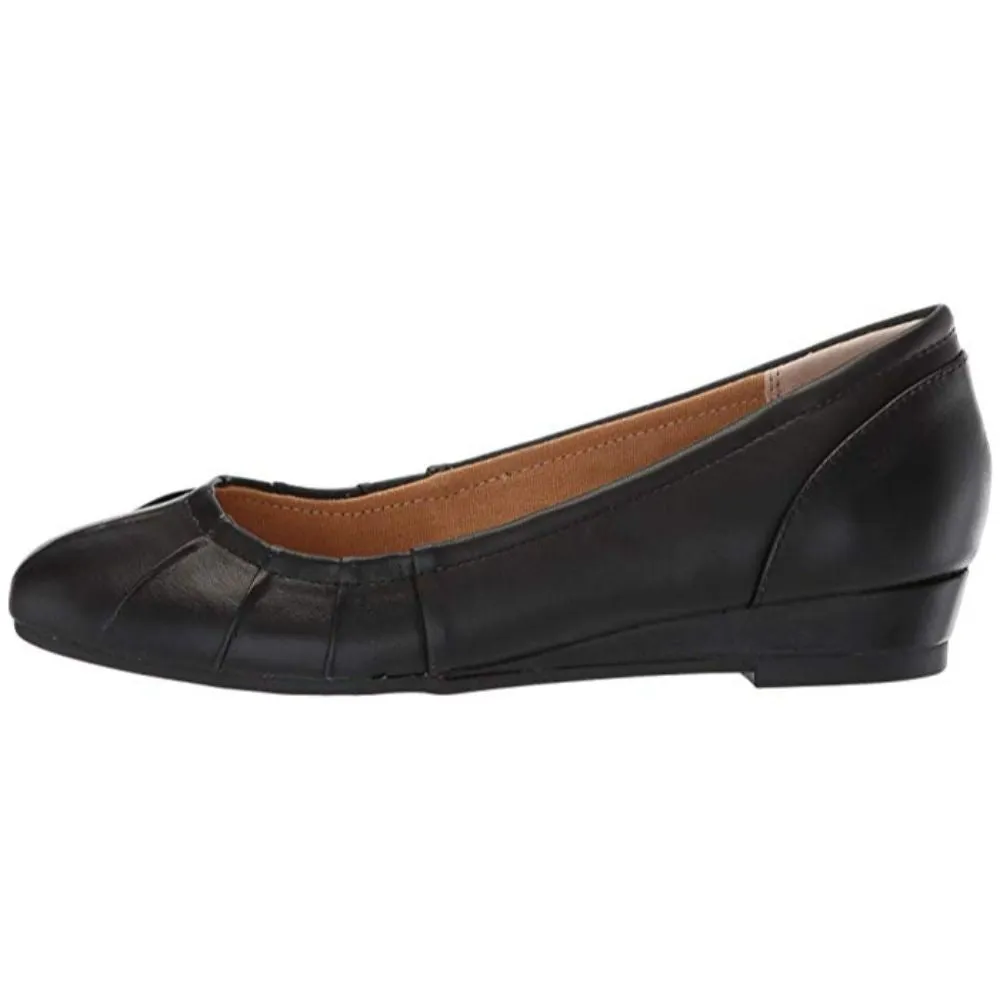Marcie Black Me Too Wedge Flat I-1-112433