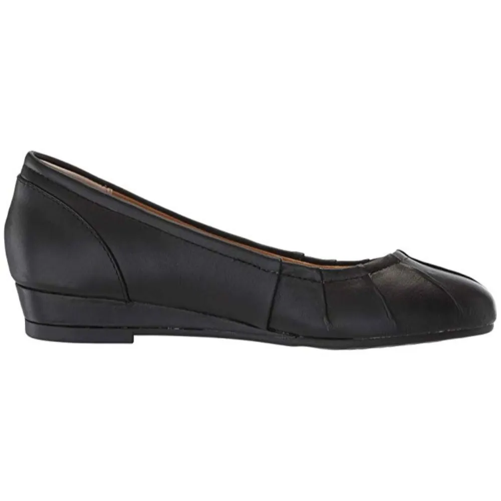 Marcie Black Me Too Wedge Flat I-1-112433