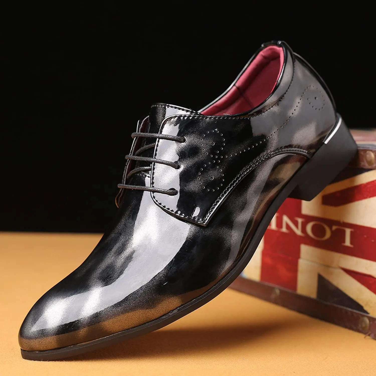 Men's Dress Shoes Lace-Up Brogues Derbys Oxford Formal Shoes Fashion Floral Patent Leather Wedding Shoes