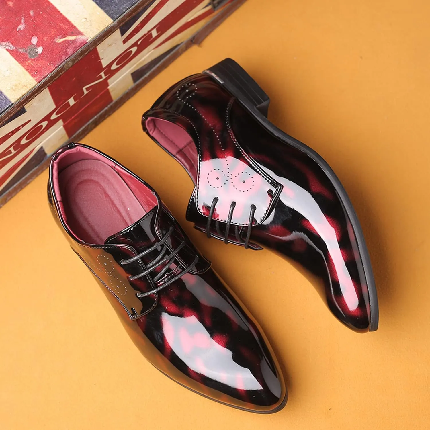 Men's Dress Shoes Lace-Up Brogues Derbys Oxford Formal Shoes Fashion Floral Patent Leather Wedding Shoes