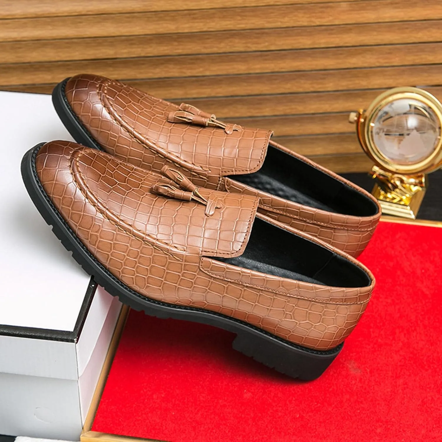 Men's Fashion Business Patent Leather Tassel Formal Shoes Comfortable Non-Slip Casual Party Dress Shoes