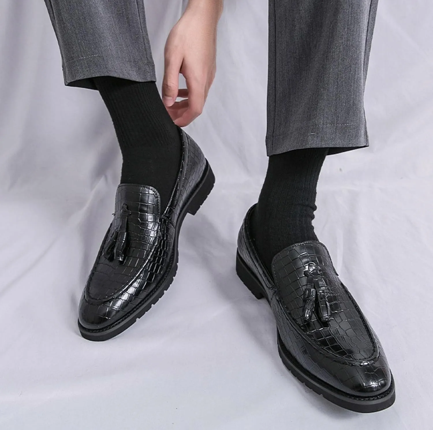Men's Fashion Business Patent Leather Tassel Formal Shoes Comfortable Non-Slip Casual Party Dress Shoes