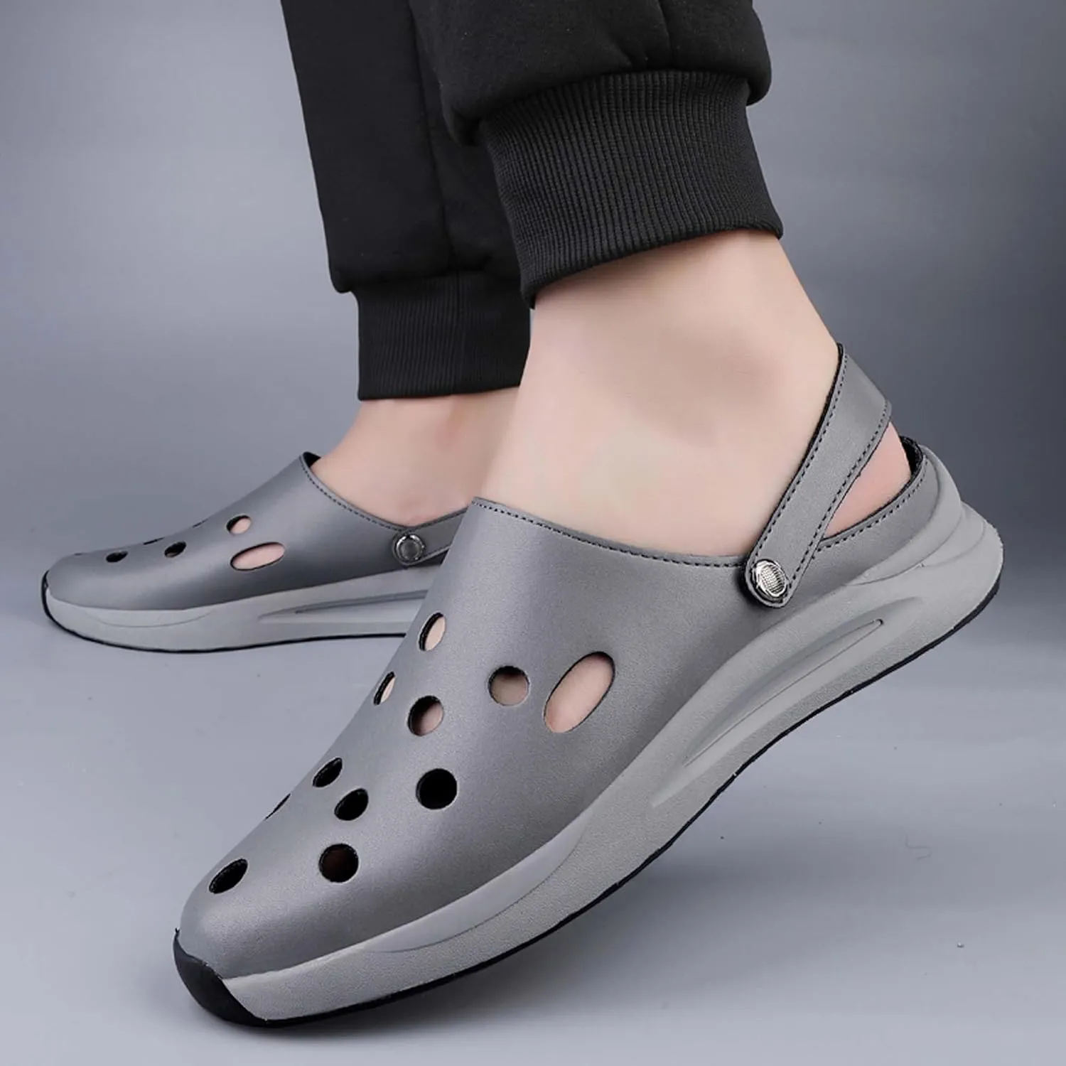 Men's Garden Shoes Comfortable Breathable Summer Sports Sandals Outdoor Casual Walking Beach Shoes Indoor Outdoor Clogs Mule Sandals Slippers