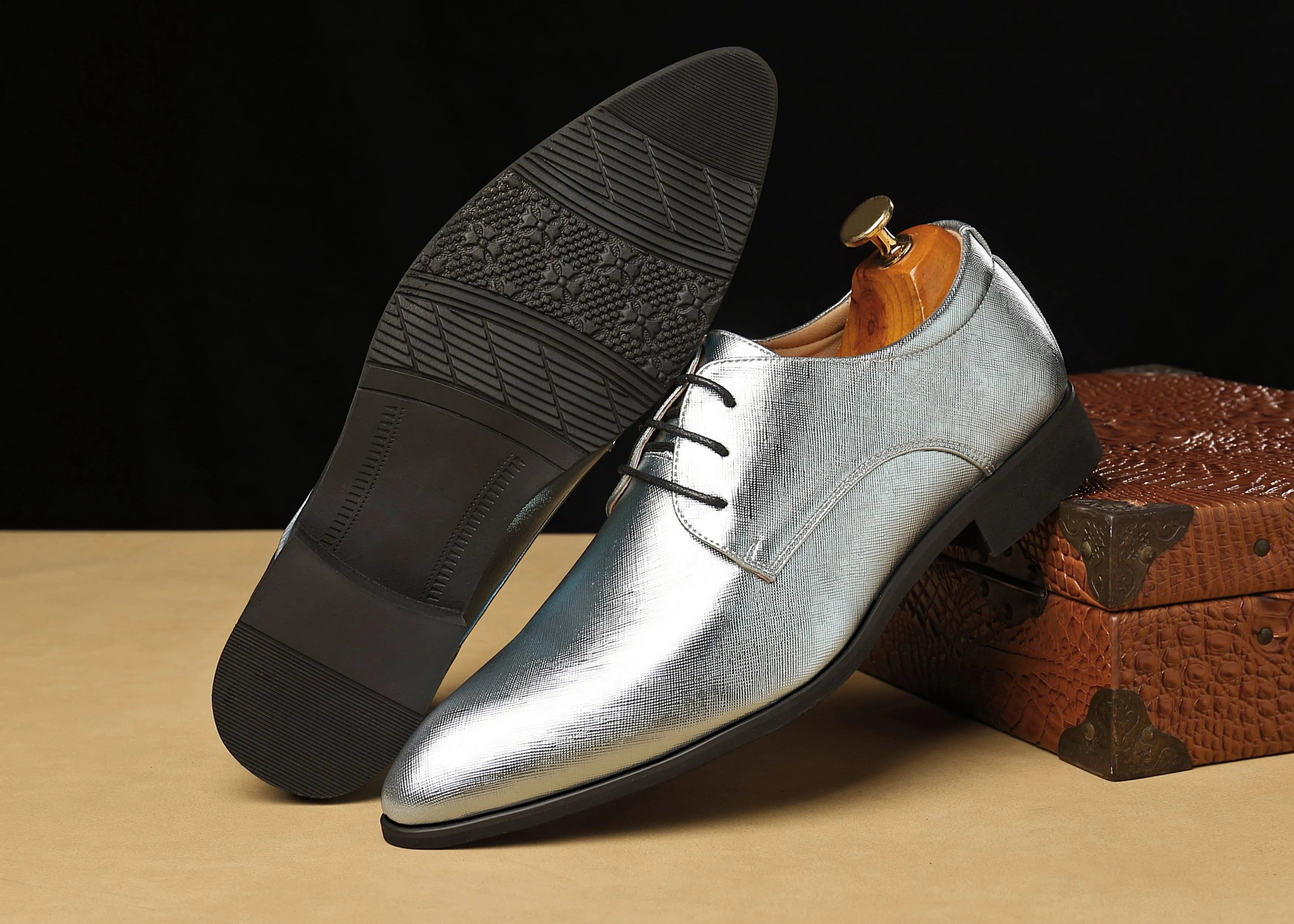 Men's Plain Matte Leather Derby Shoes