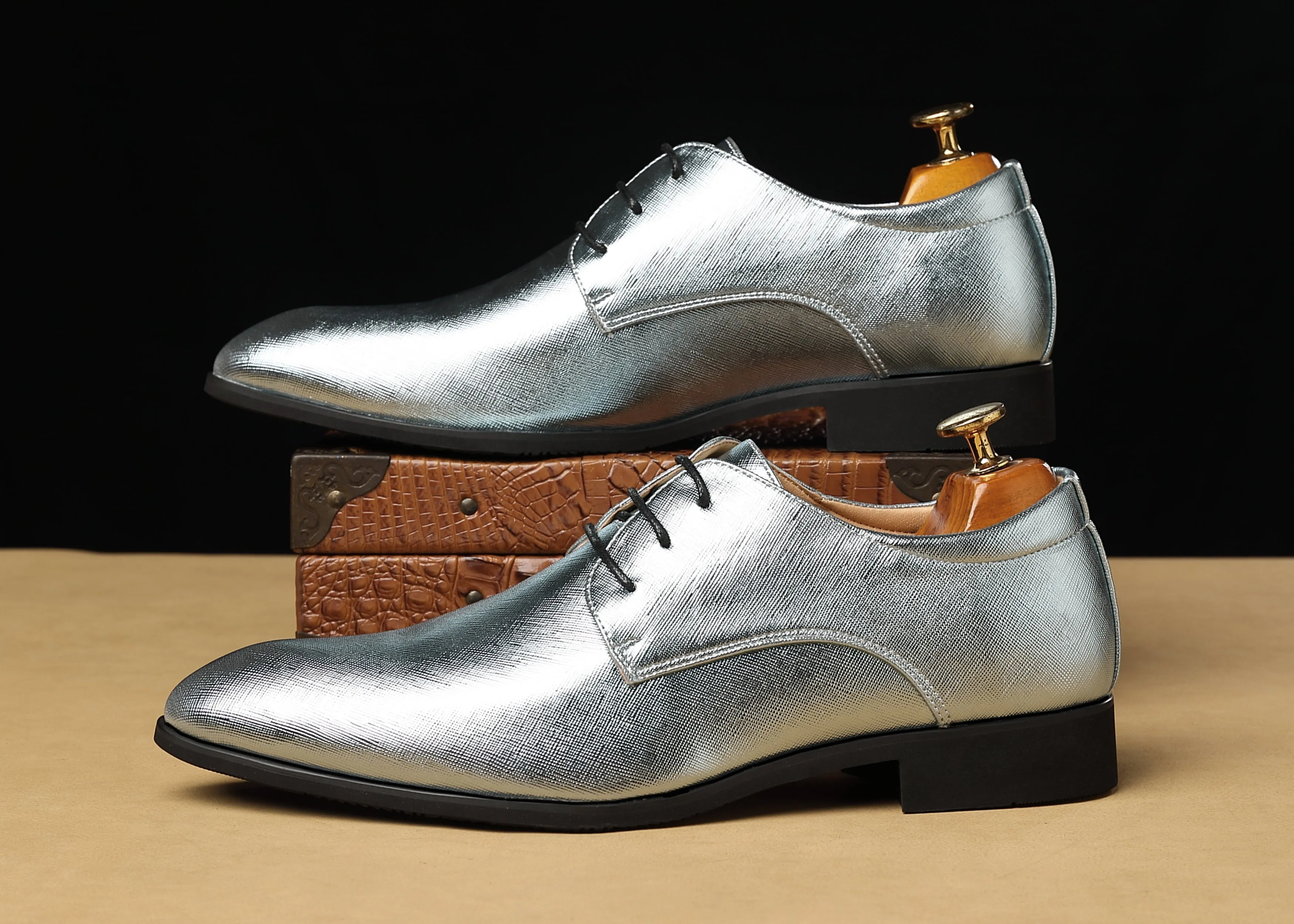 Men's Plain Matte Leather Derby Shoes