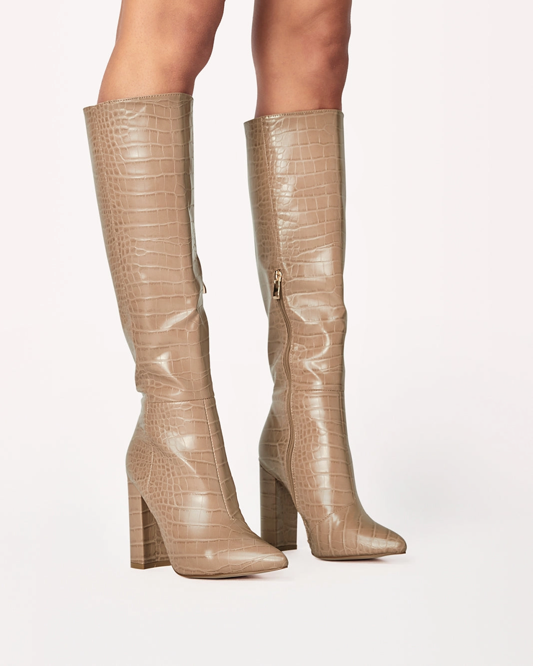 MILLA - NUDE CROC Feather Light Weather Resistant User