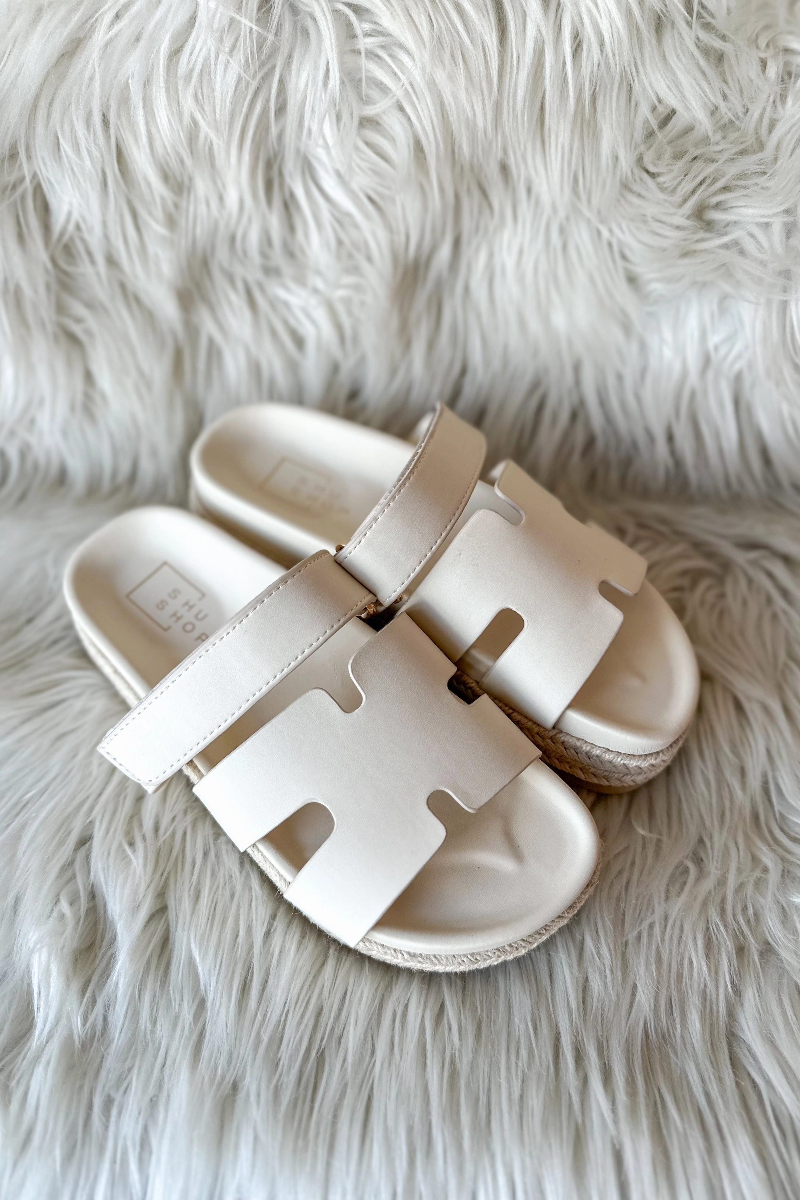 Izzy Bone Strap Sandal padded insole