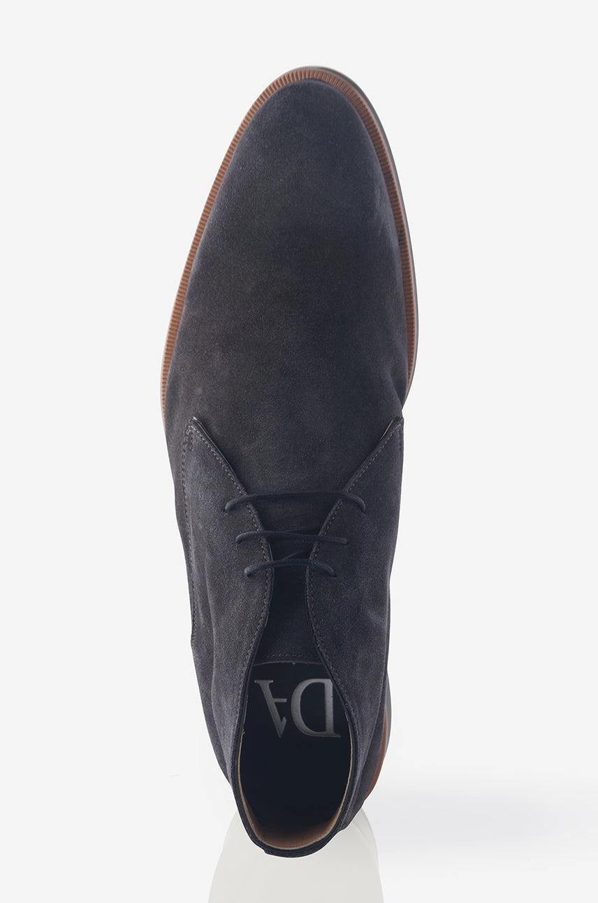 David August Suede Chukka Boot in Lavagna Blackboard Fall Travel