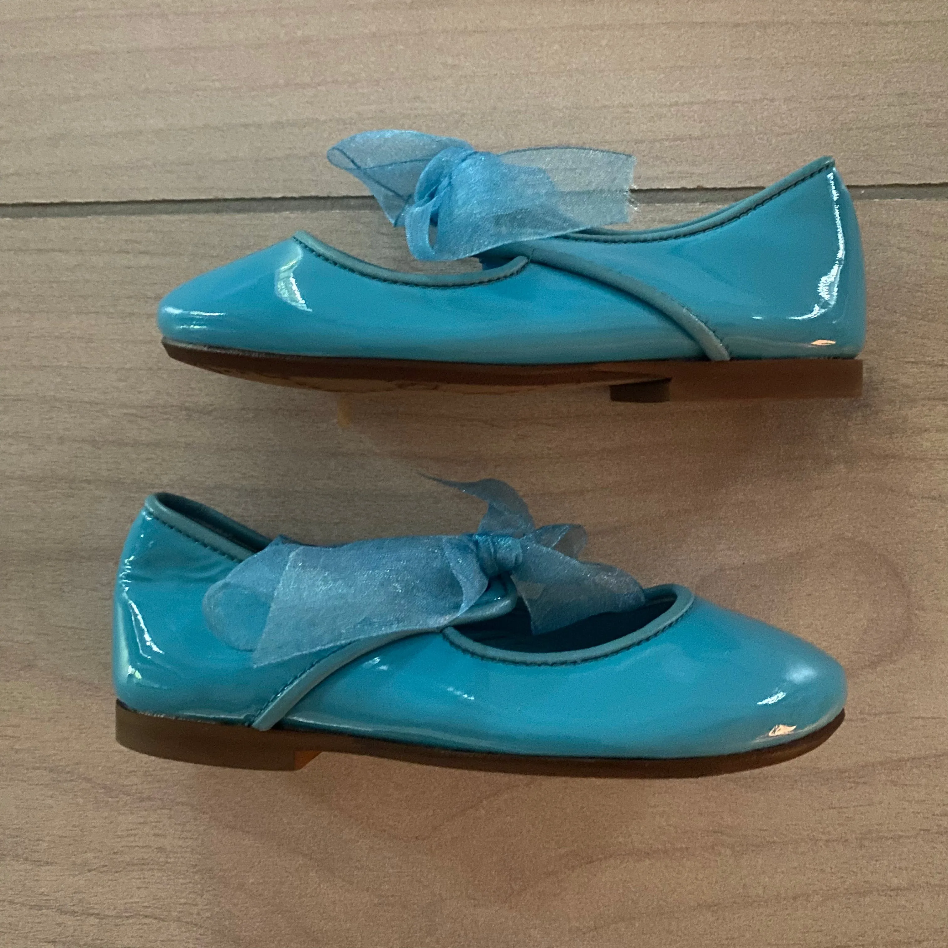 NEW Papanatas Patent Blue Bow Tie Shoes