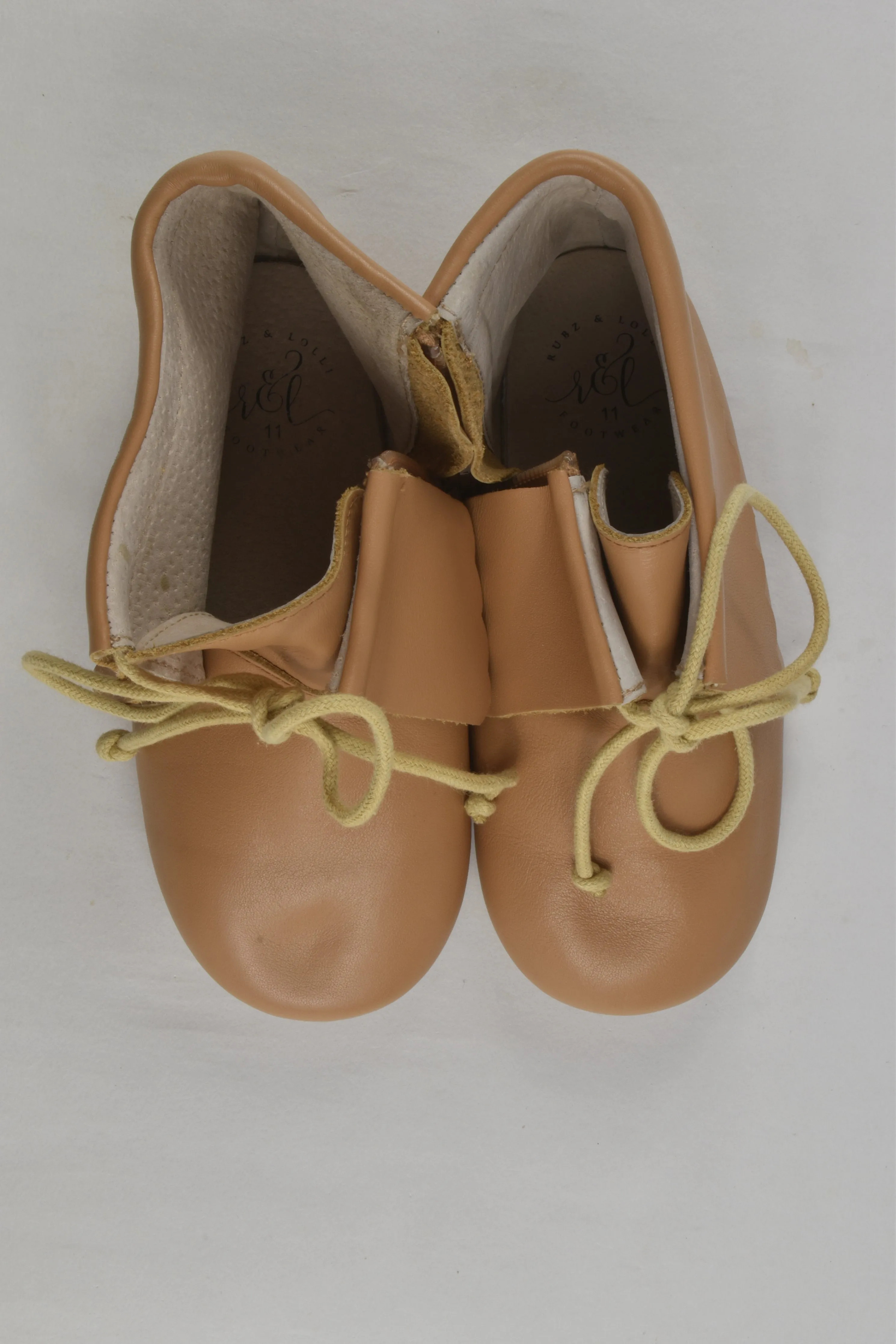 NEW Rubz & Lolli Size 11 Handmade Leather Shoes