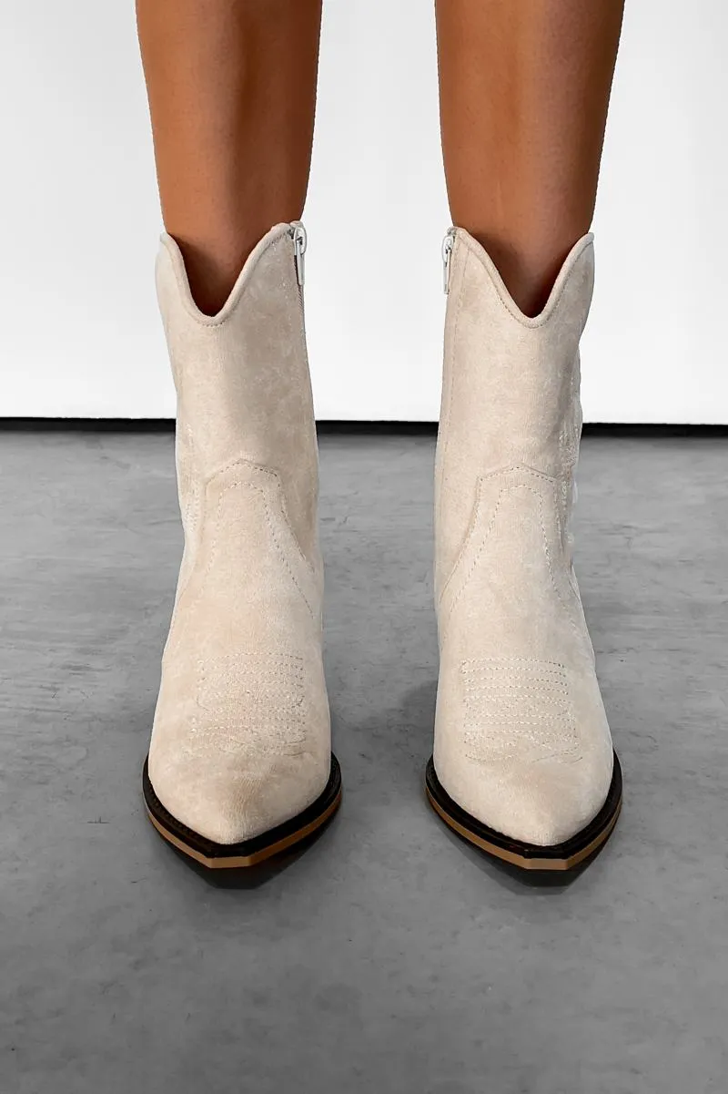 NIA Western Cowboy Boots - Cream