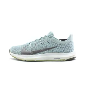 NIKE QUEST 2
