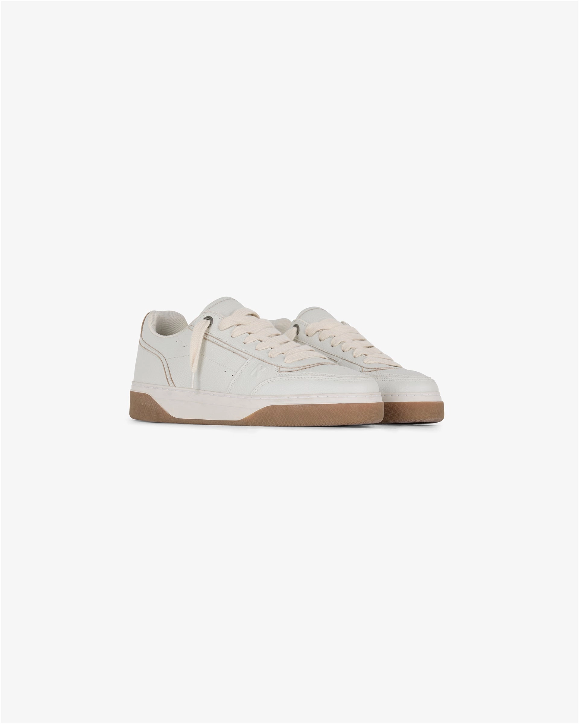 Initial Sneaker - Vintage White Gum Distinctive chic
