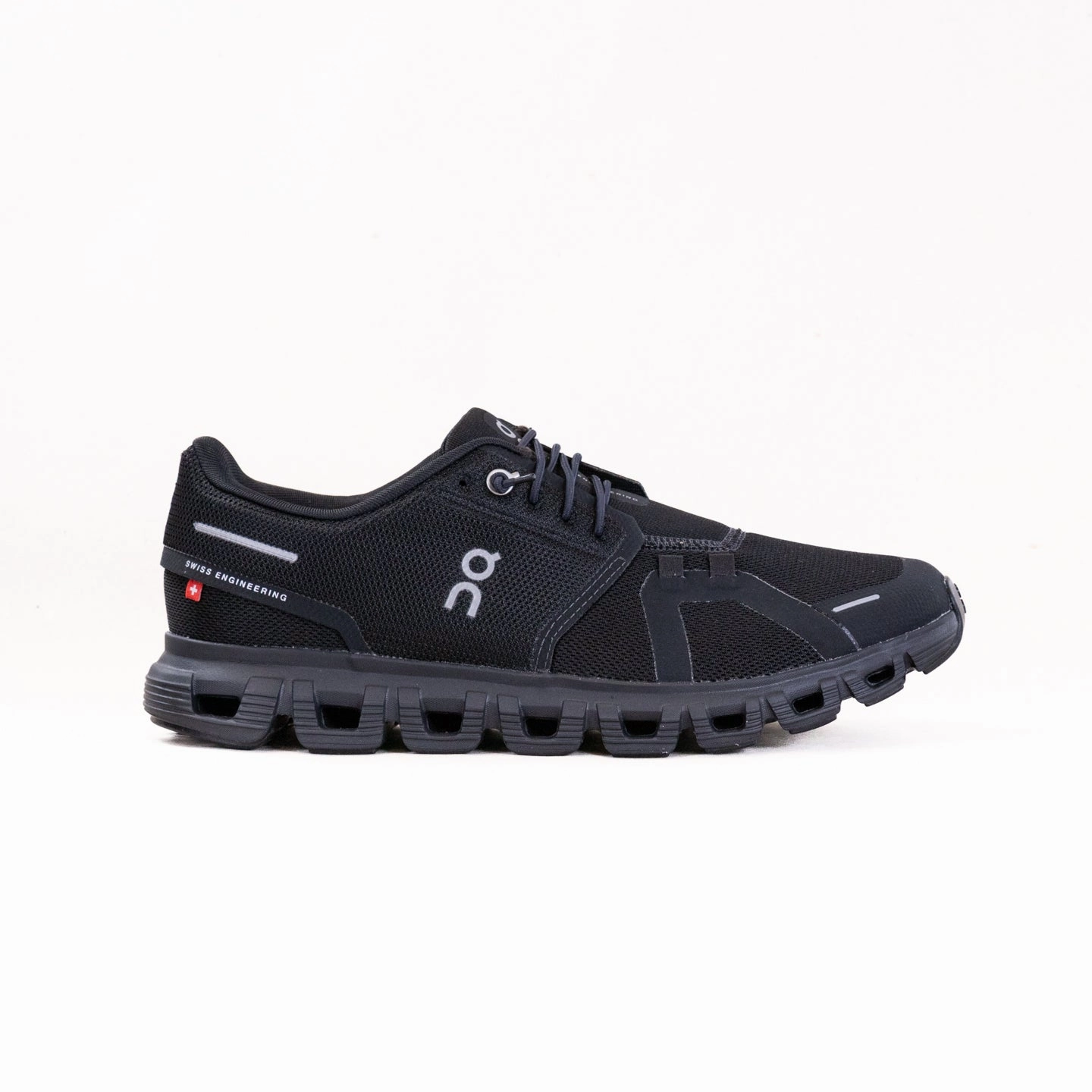 On Cloud 6 (Men's) - Black/Black Tear Resistant Upper