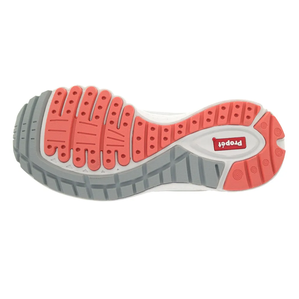 One Evolve Walking Shoes
