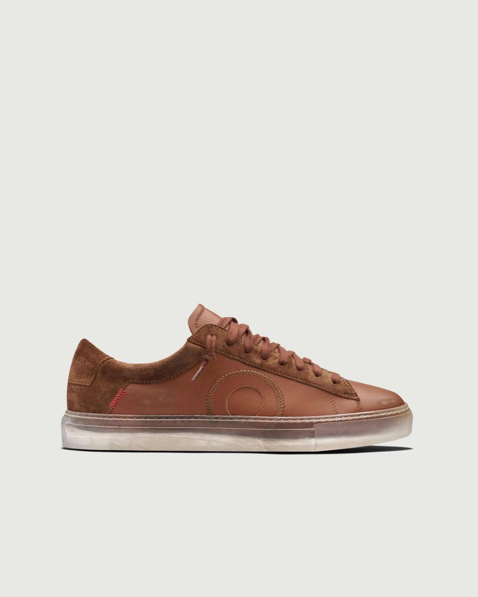 Sleek Fit Low 1 | Lion Ghost